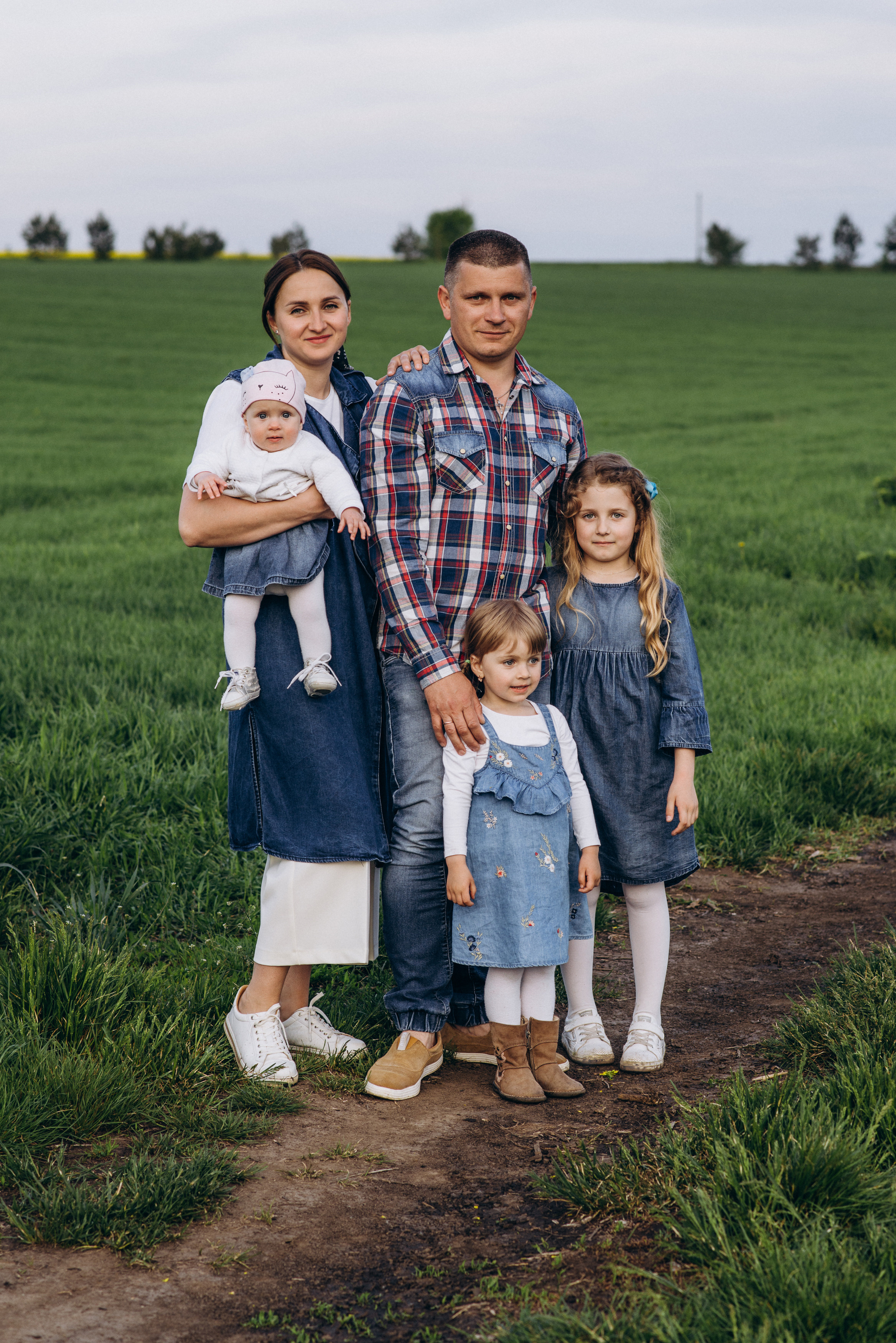 Сімейна фотосесія. Тарас, Тетяна, Орися, Яринка, Софія. Тернопільська обл. Сімейний, дитячий та індивідуальний фотограф в м. Тернопіль, м. Львів