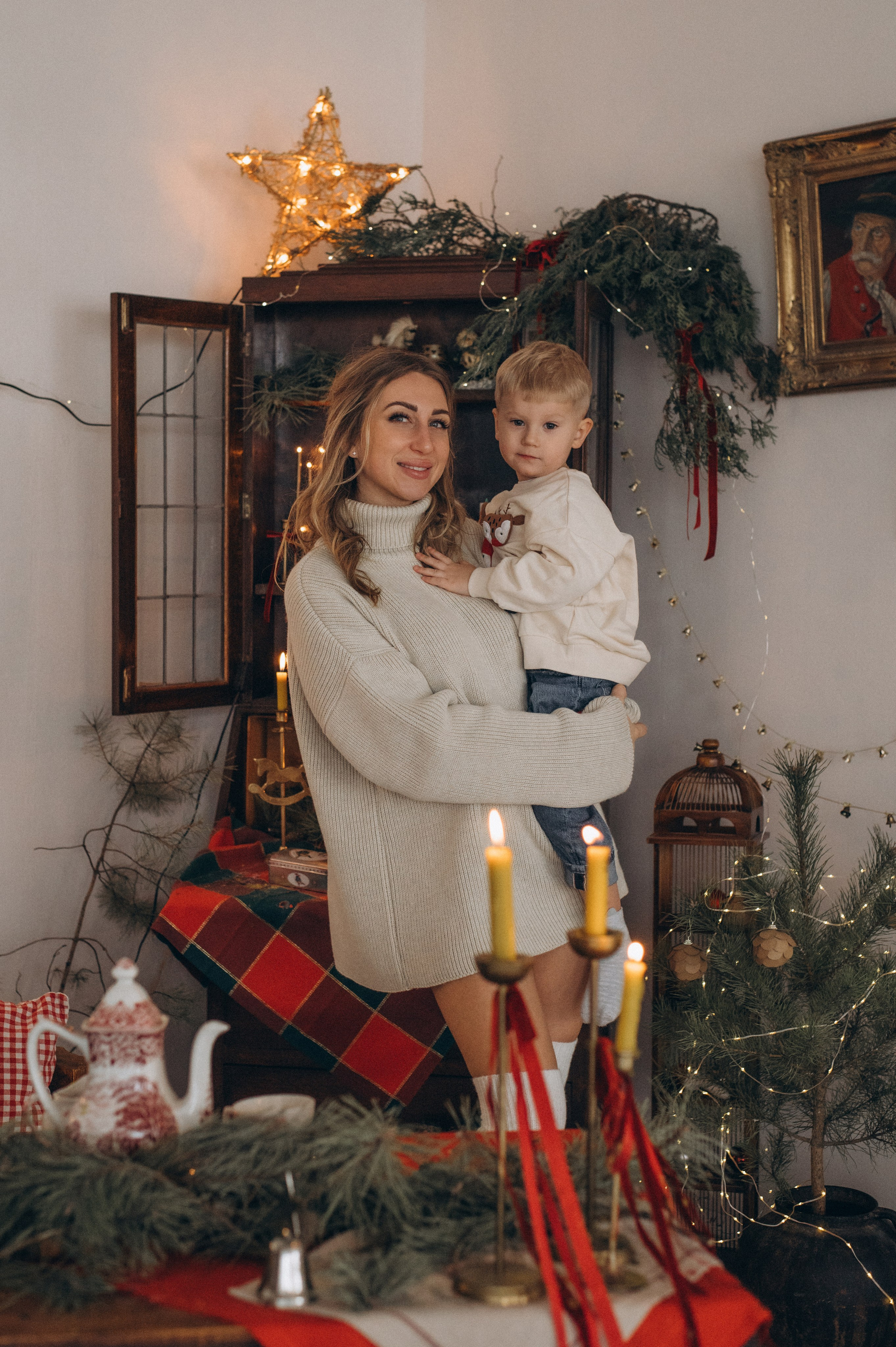 Новорічна сімейна фотосесія у студії Тернопіль, фотосесія мами та дитини, сімейний фотограф Тернопіль, новорічна зйомка. Сімейний, дитячий та індивідуальний фотограф в м. Тернопіль, м. Львів