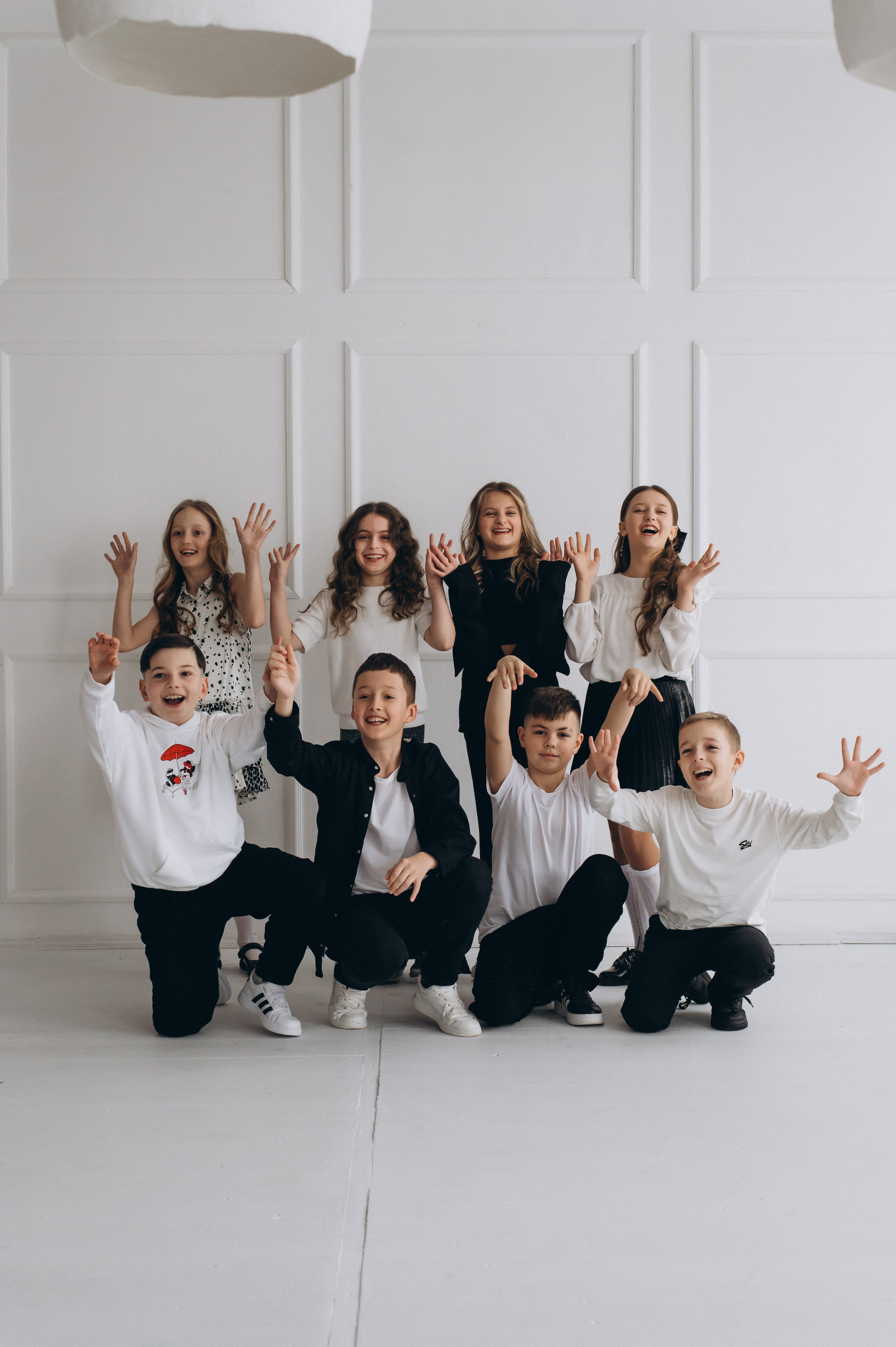 Шкільна фотосесія на віньєтки Тернопіль, шкільні альбоми, фотосесія випускників Тернопіль, випускний альбом, фотограф випускний Тернопіль. Сімейний, дитячий та індивідуальний фотограф в м. Тернопіль, м. Львів