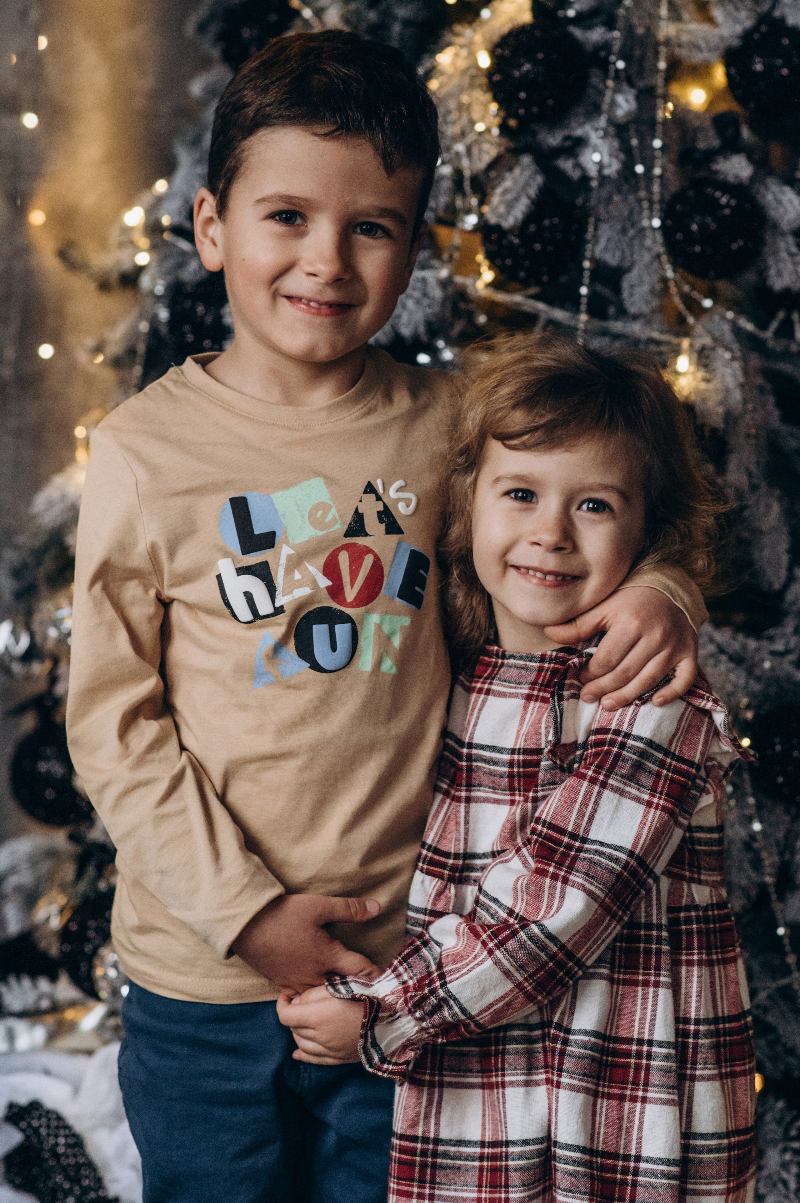 Новорічна сімейна зйомка у студії. Сімейний, дитячий та індивідуальний фотограф в м. Тернопіль, м. Львів