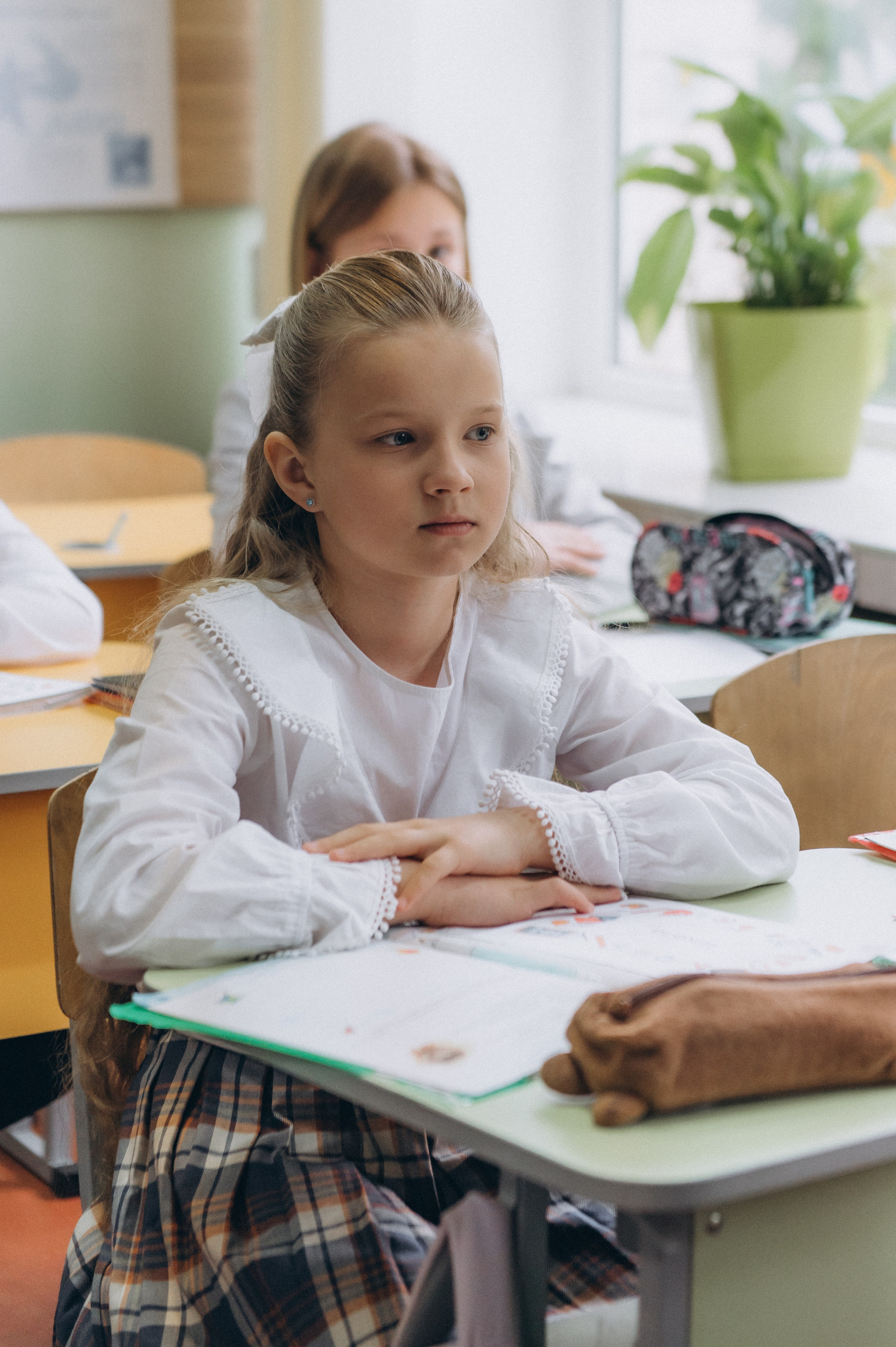 Шкільна фотосесія на віньєтки Тернопіль, фотосесія випускників Тернопіль, зйомка на віньєтки, шкільні фотоальбоми Тернопіль. Сімейний, дитячий та індивідуальний фотограф в м. Тернопіль, м. Львів