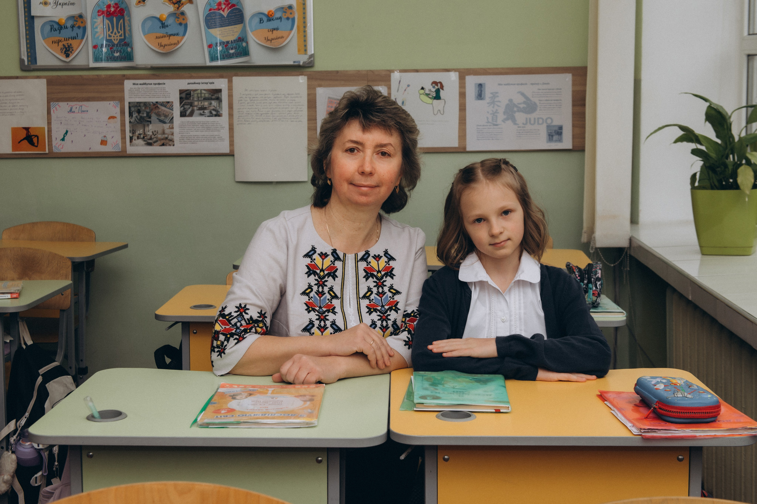 Шкільна фотосесія на віньєтки Тернопіль, фотосесія випускників Тернопіль, зйомка на віньєтки, шкільні фотоальбоми Тернопіль. Сімейний, дитячий та індивідуальний фотограф в м. Тернопіль, м. Львів