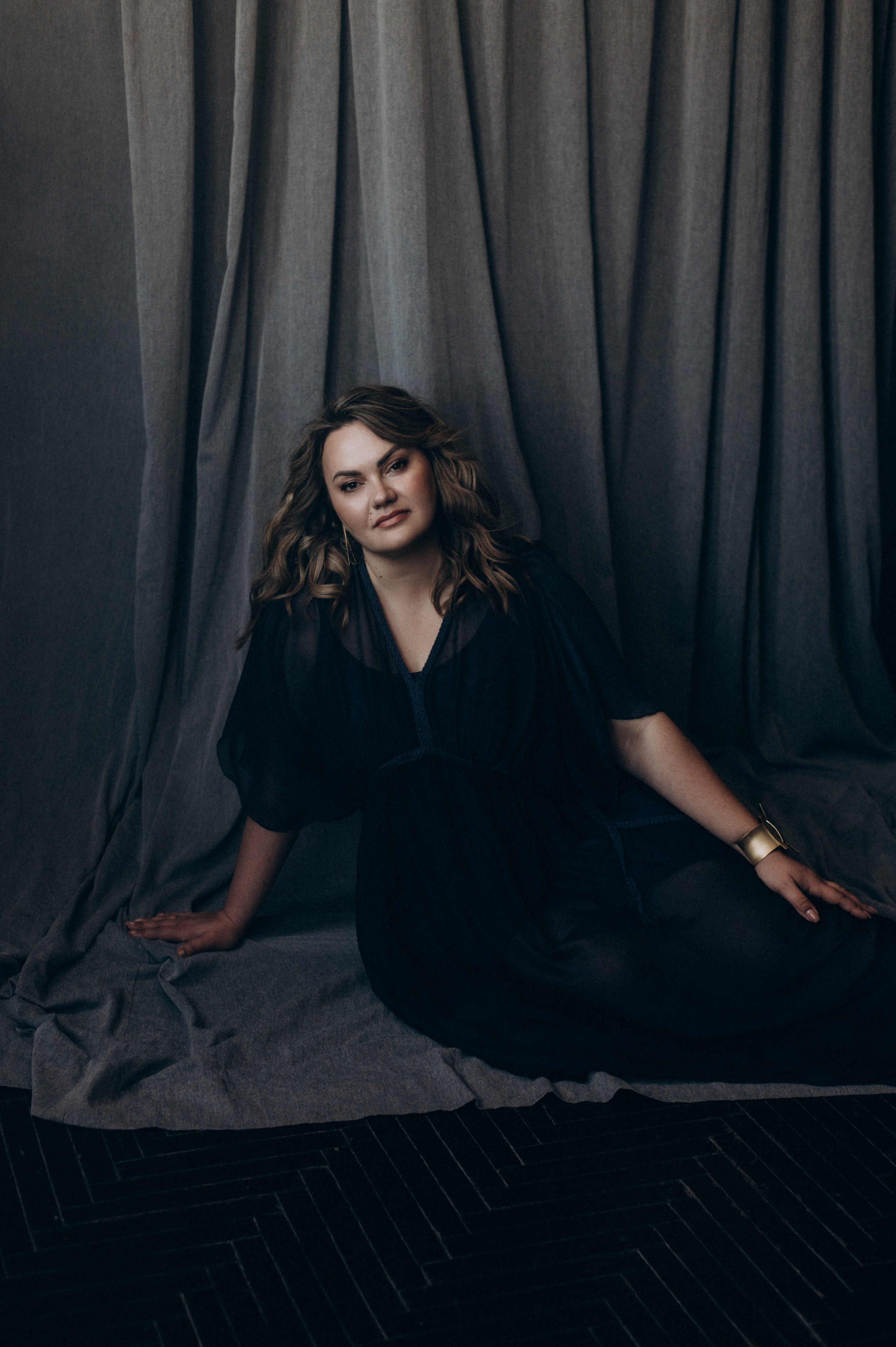 Індивідуальна фотосесія у студії Тернопіль, індивідуальна зйомка Львів. Сімейний, дитячий та індивідуальний фотограф в м. Тернопіль, м. Львів