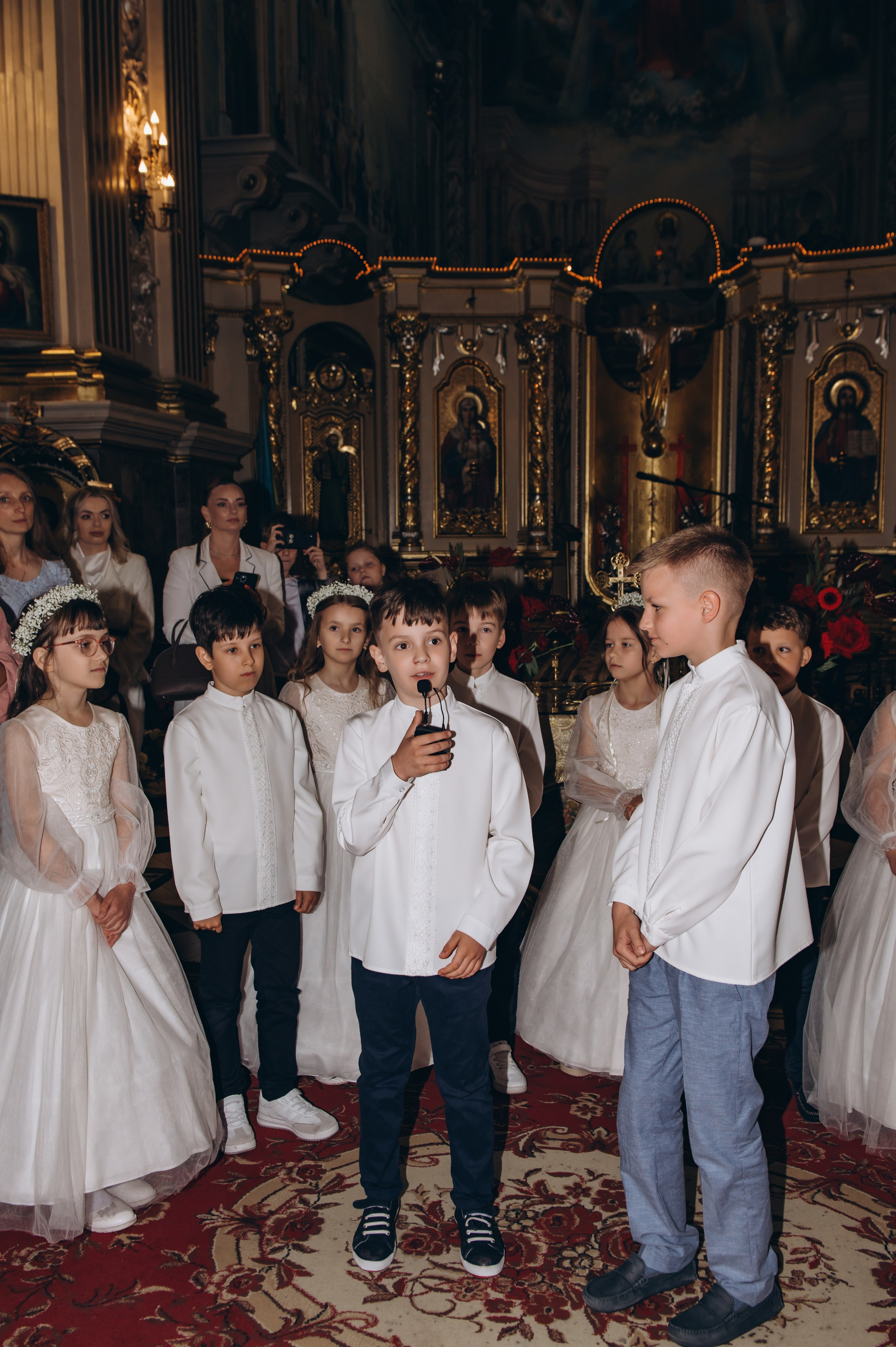 Фотосесія Першого Причастя Тернопіль, фотосесія Причастя Тернопіль, Таїнство Першого Причастя Тернопіль, Катедра Причастя Тернопіль. Сімейний, дитячий та індивідуальний фотограф в м. Тернопіль, м. Львів