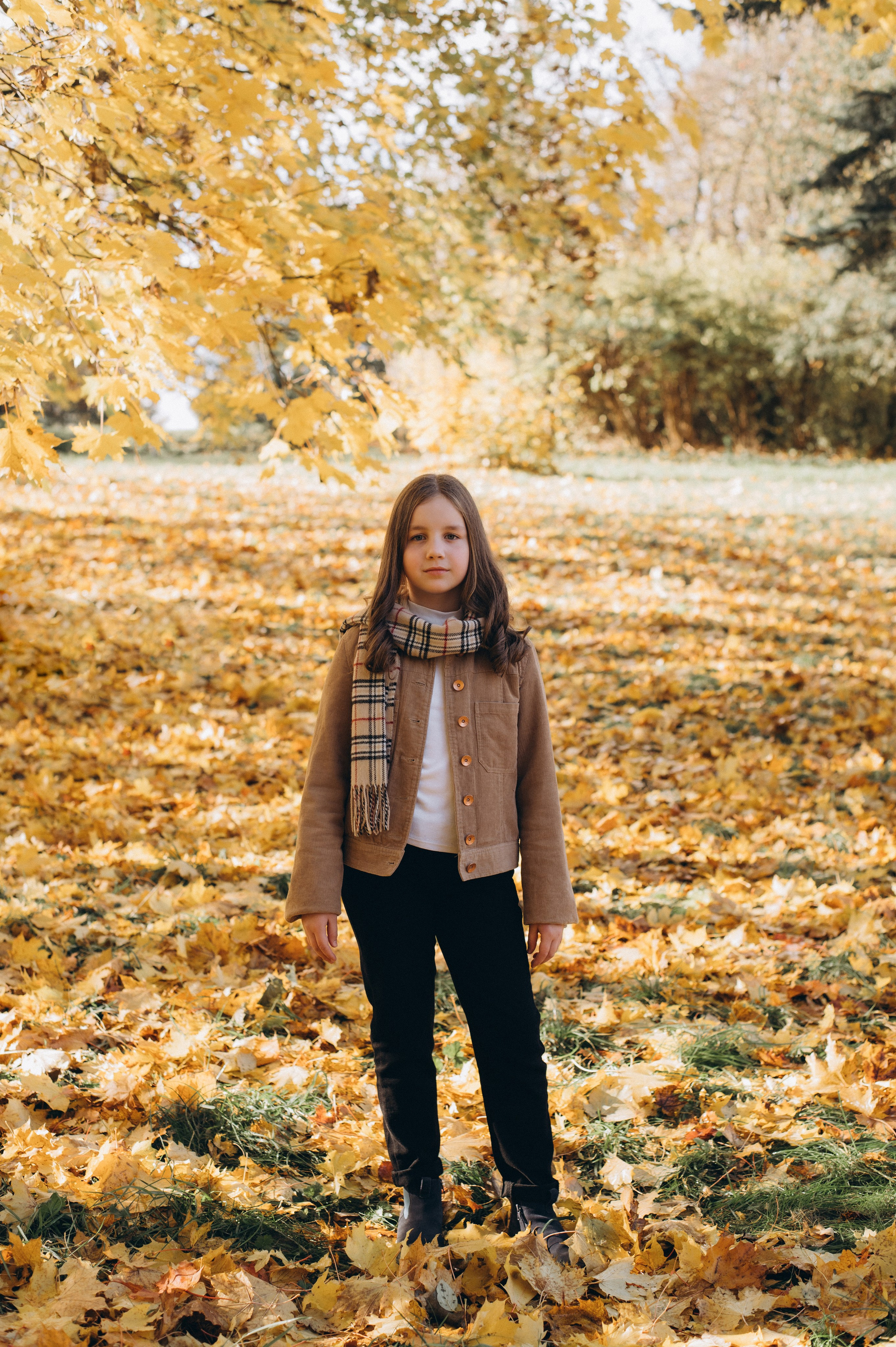 Осіння фотосесія 4 класу на віньєтки, випускні фотоальбоми Тернопіль, фотосесія випускників Тернопіль, шкільний випускний альбом Тернопіль. Сімейний, дитячий та індивідуальний фотограф в м. Тернопіль, м. Львів