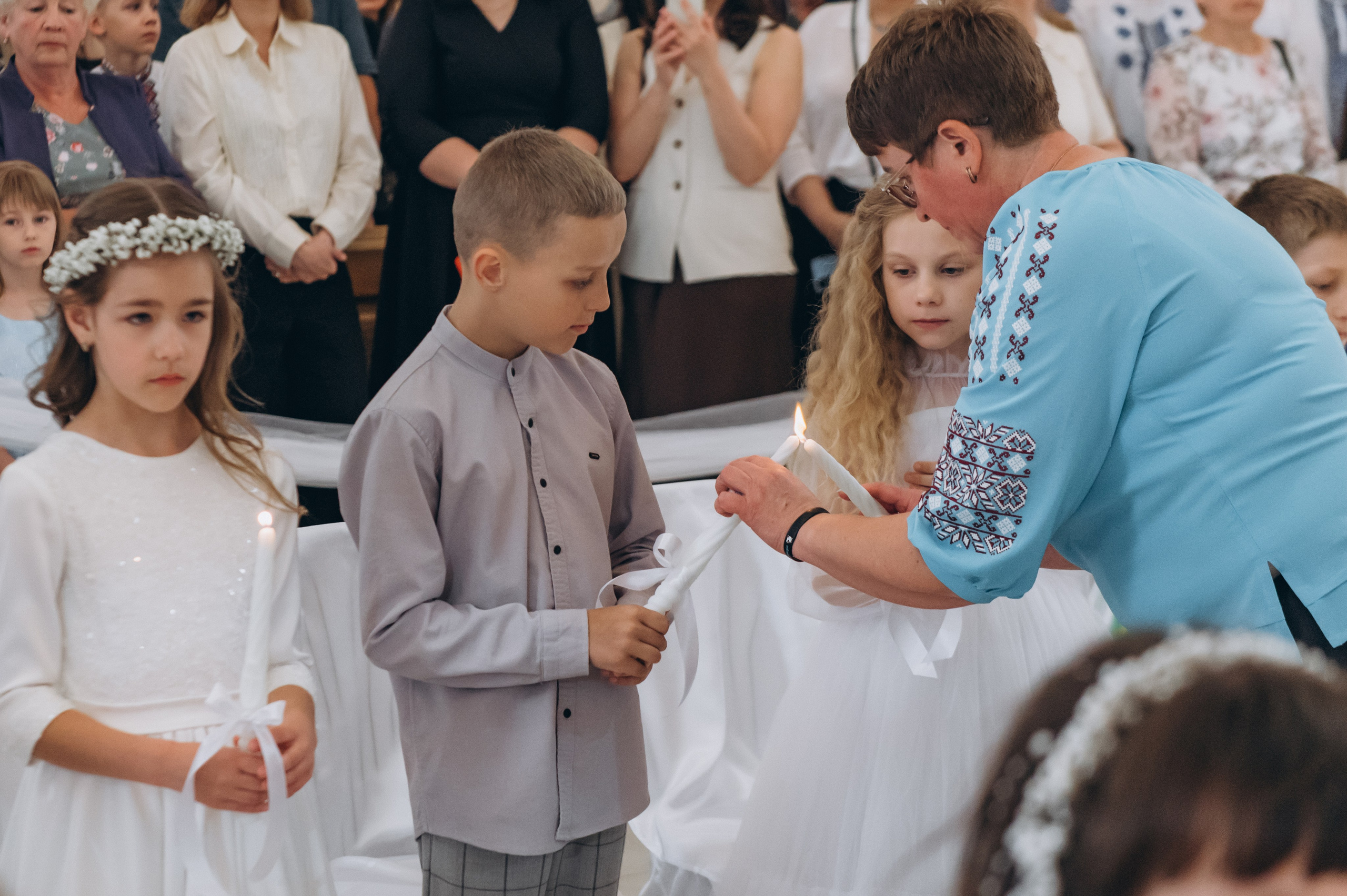 Фотосесія Причастя Тернопіль, зйомка Причастя, фотограф на Причастя Тернопіль, Причастя Львів, церква Петра і Павла. Сімейний, дитячий та індивідуальний фотограф в м. Тернопіль, м. Львів