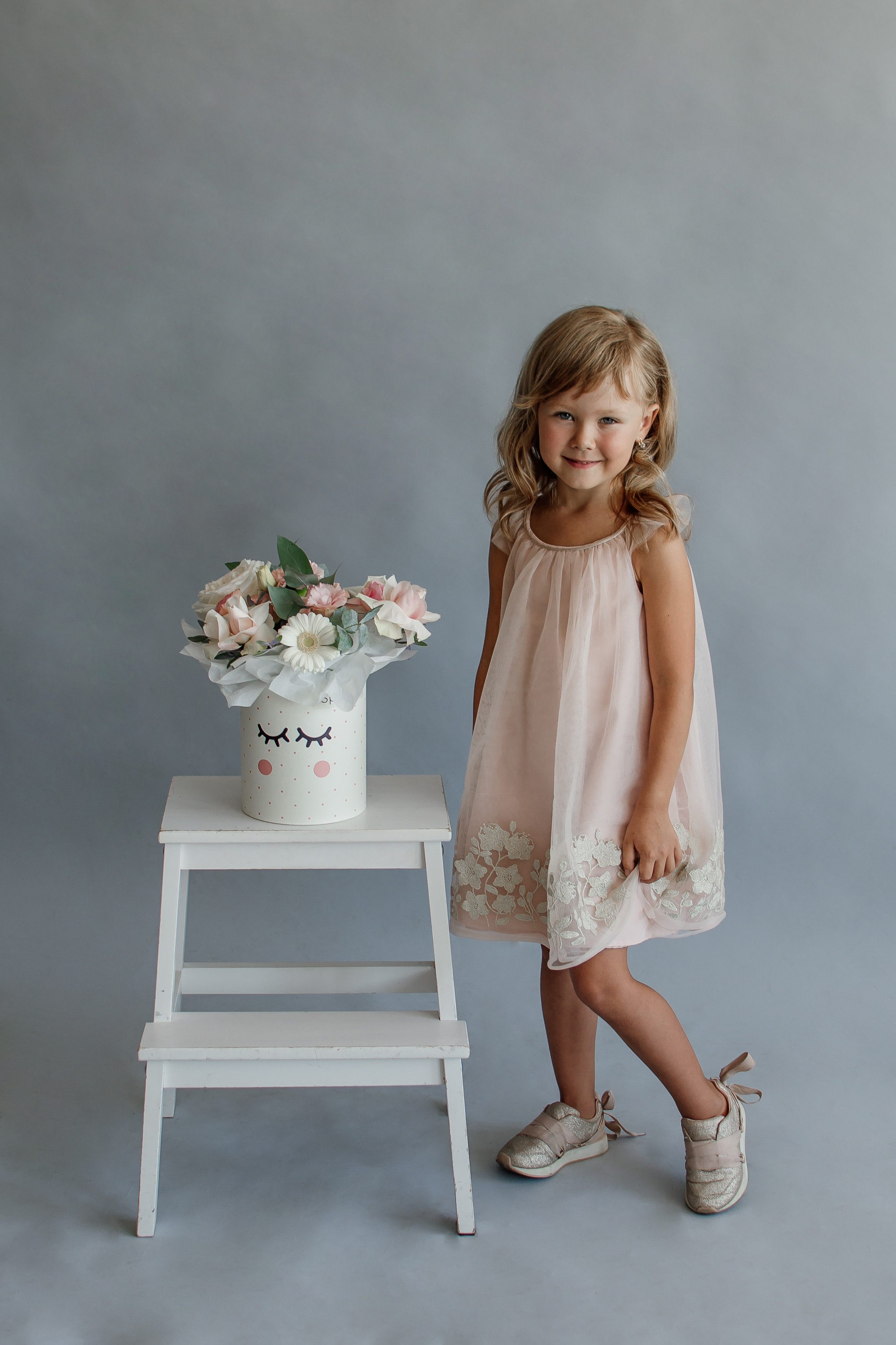 Студійна фотосесія з квітами для квіткової крамниці Sparkle. Тернопіль. Сімейний, дитячий та індивідуальний фотограф в м. Тернопіль, м. Львів