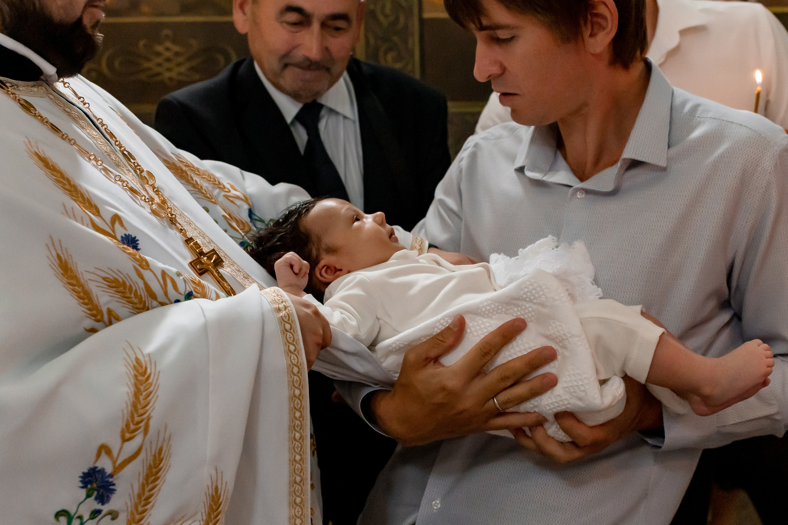 Фотосесія хрестин Тернопіль фотосесія Хрещення, фотограф на Хрестини Тернопіль. Сімейний, дитячий та індивідуальний фотограф в м. Тернопіль, м. Львів