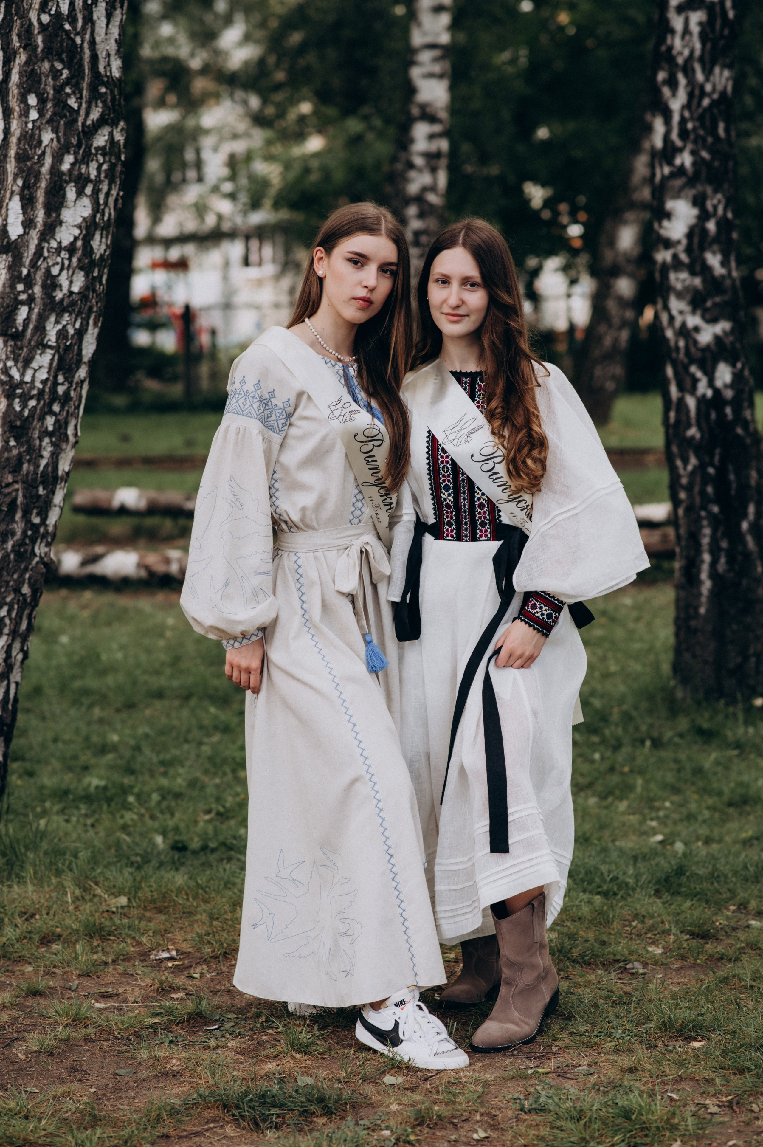 Фотосесія останнього дзвоника, фотосесія випускників Тернопіль, випускний 2024. Сімейний, дитячий та індивідуальний фотограф в м. Тернопіль, м. Львів