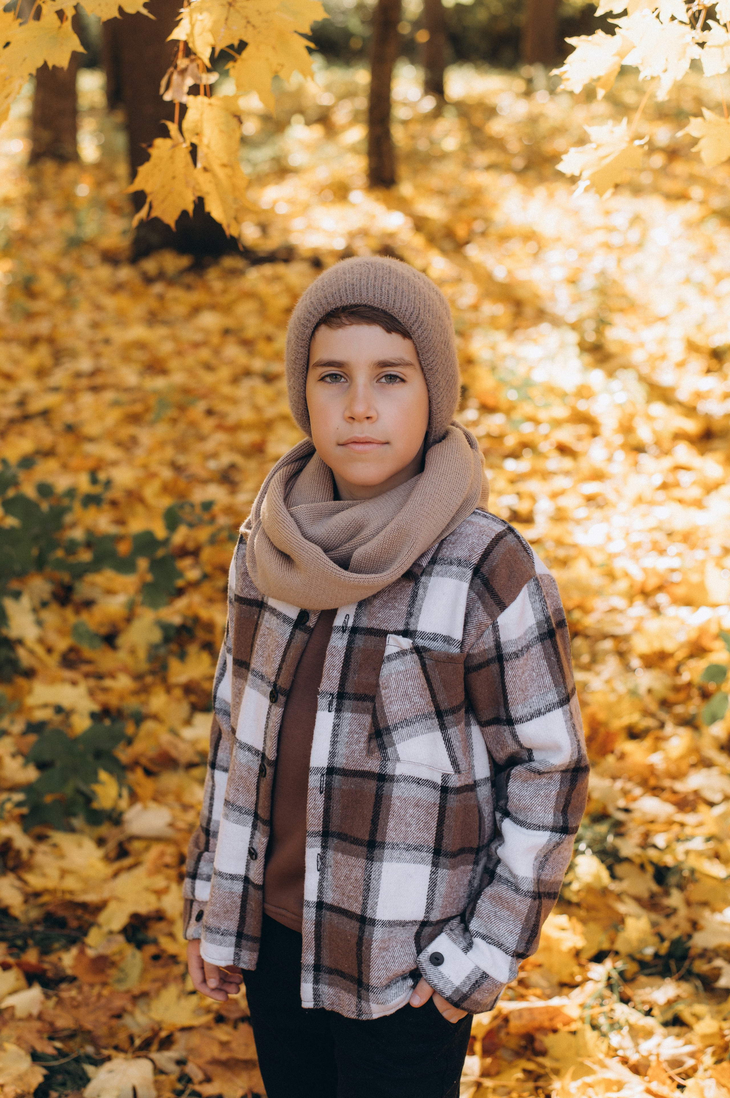 Осіння фотосесія 4 класу на віньєтки, випускні фотоальбоми Тернопіль, фотосесія випускників Тернопіль, шкільний випускний альбом Тернопіль. Сімейний, дитячий та індивідуальний фотограф в м. Тернопіль, м. Львів