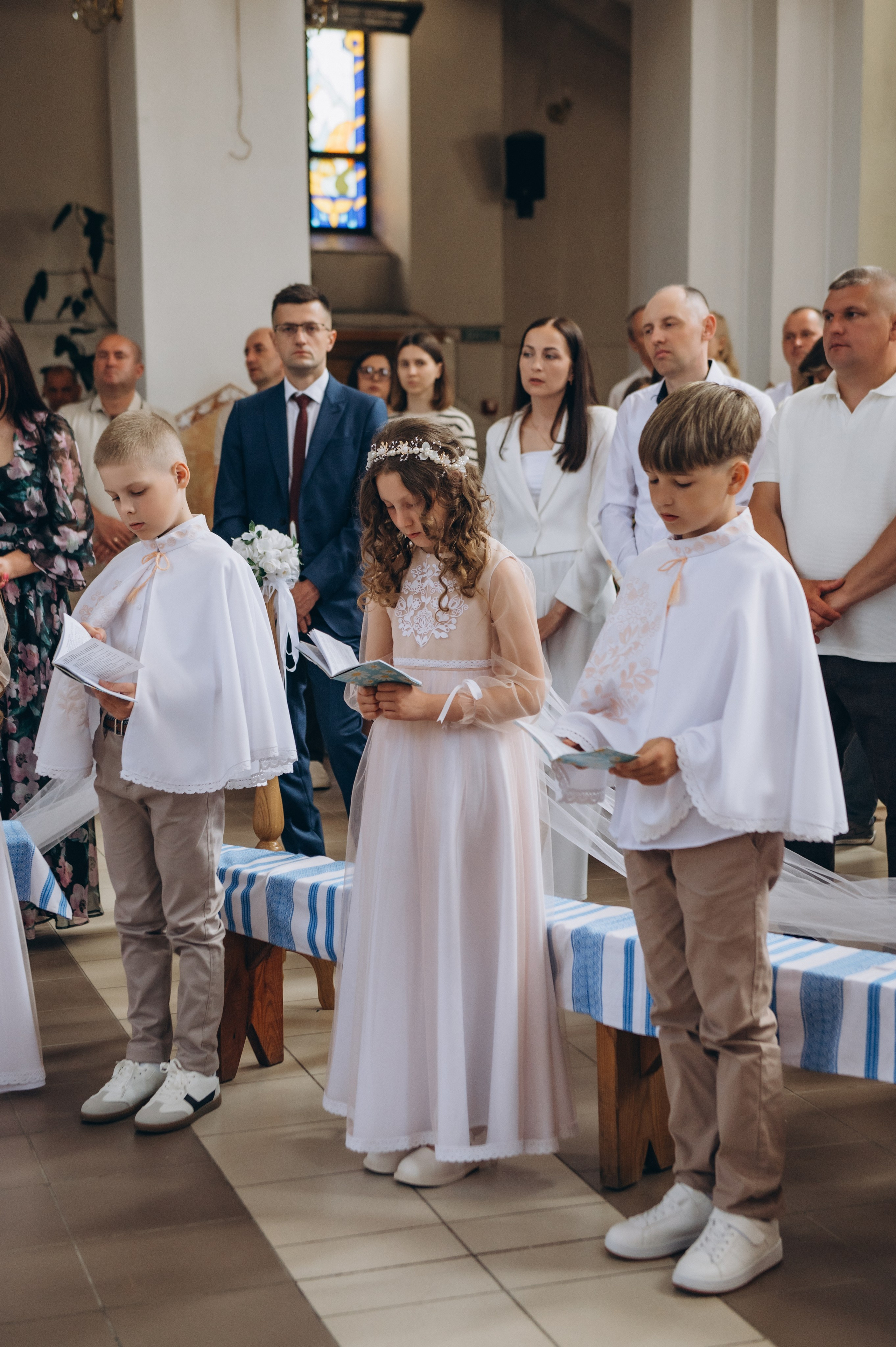 Фотосесія Причастя Тернопіль церква Св Михаїла, фотограф на Причастя Тернопіль, фотосесія Літургії Причастя Тернопіль. Сімейний, дитячий та індивідуальний фотограф в м. Тернопіль, м. Львів