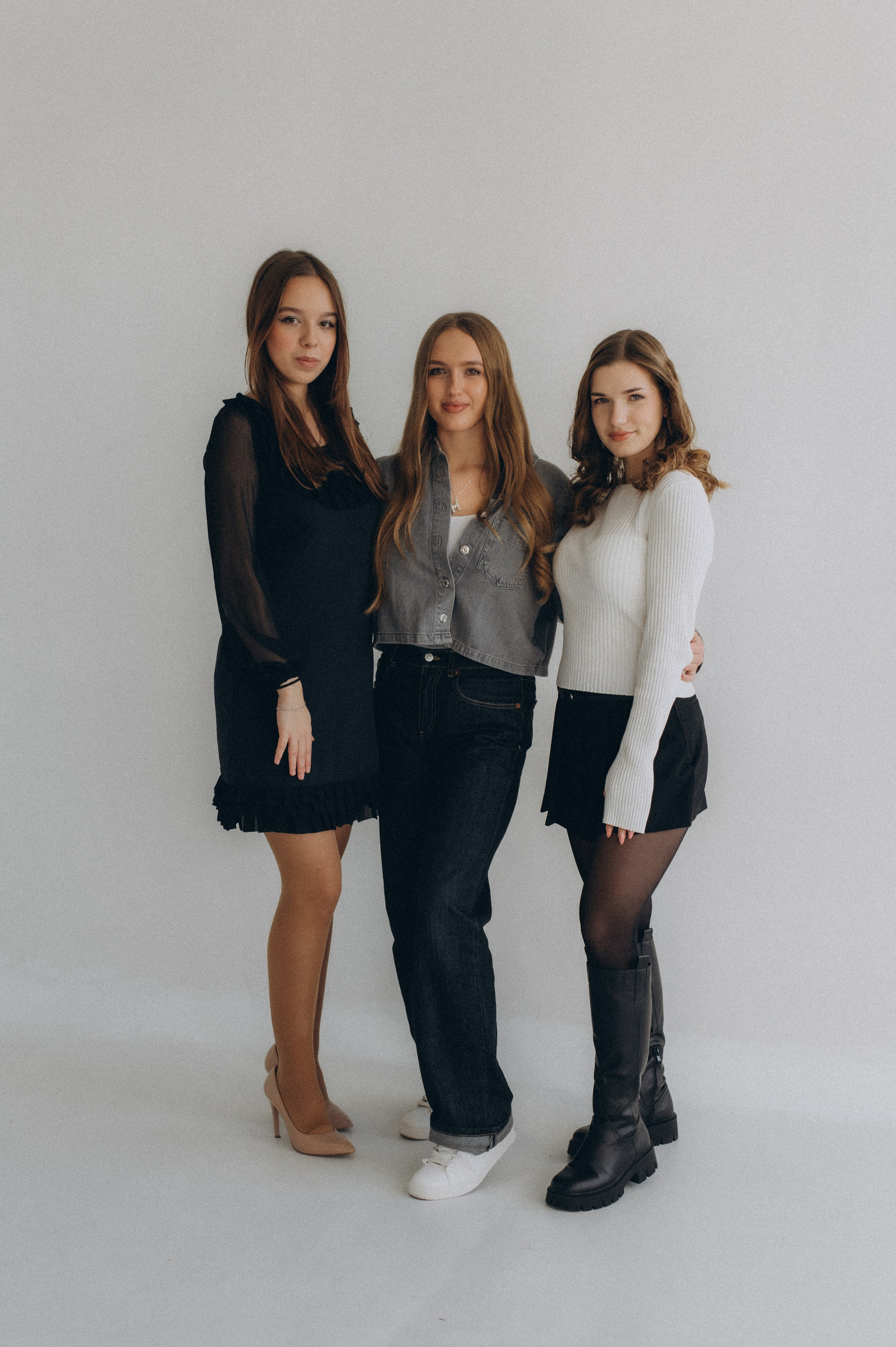 Фотосесія випускників, фотосесія на віньєтки Тернопіль, випускники Тернопіль, випуск 2025. Сімейний, дитячий та індивідуальний фотограф в м. Тернопіль, м. Львів