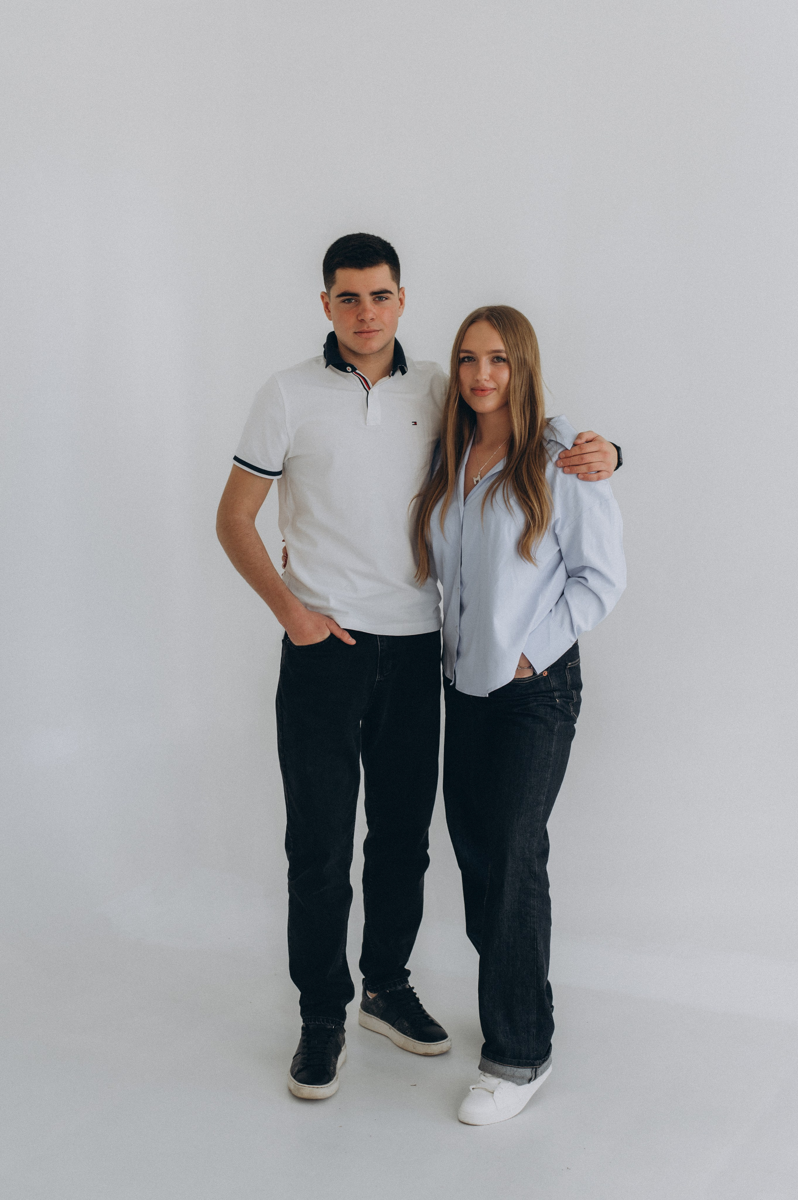 Фотосесія випускників, фотосесія на віньєтки Тернопіль, випускники Тернопіль, випуск 2025. Сімейний, дитячий та індивідуальний фотограф в м. Тернопіль, м. Львів