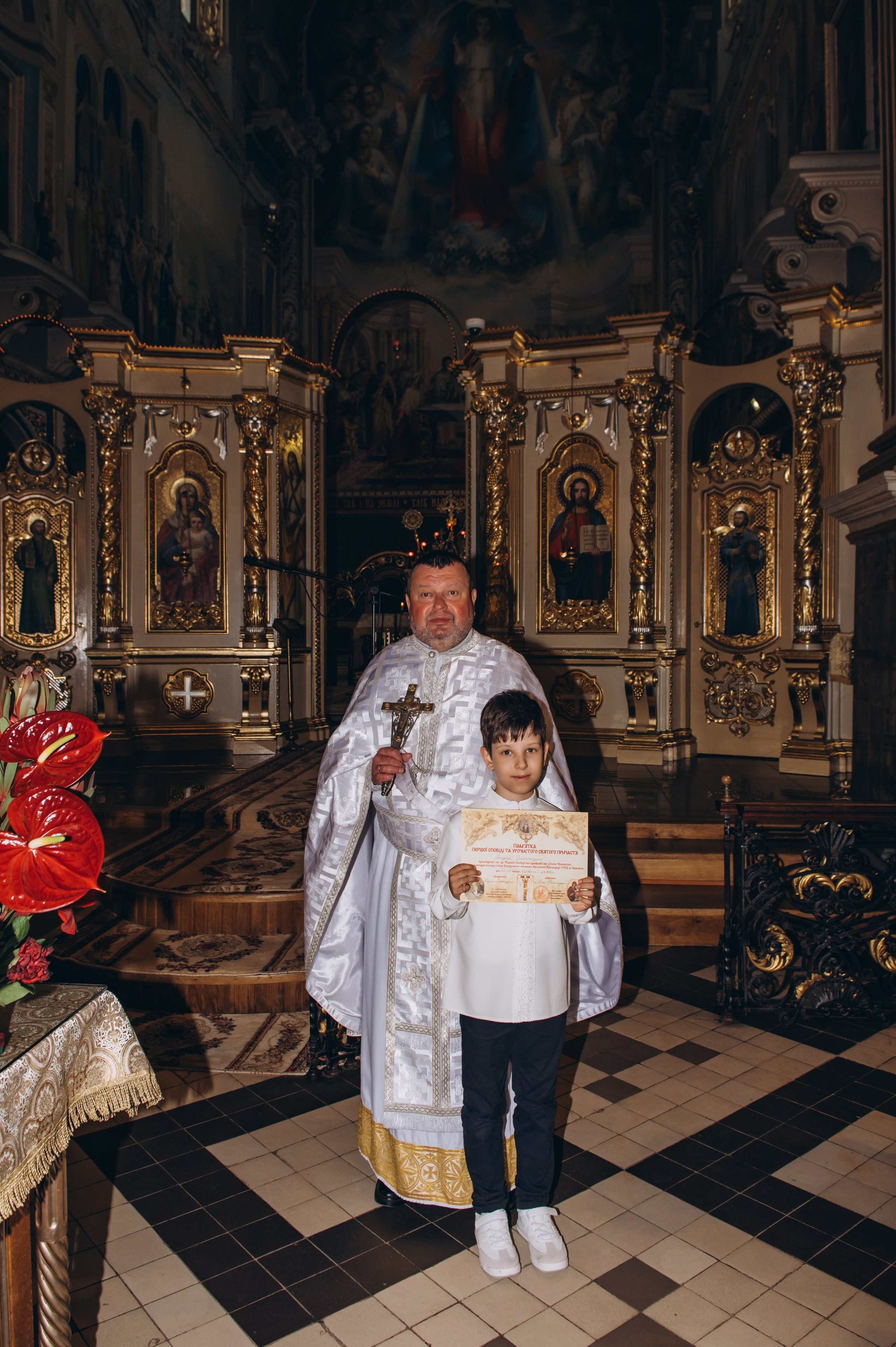Фотосесія Першого Причастя Тернопіль, фотосесія Причастя Тернопіль, Таїнство Першого Причастя Тернопіль, Катедра Причастя Тернопіль. Сімейний, дитячий та індивідуальний фотограф в м. Тернопіль, м. Львів