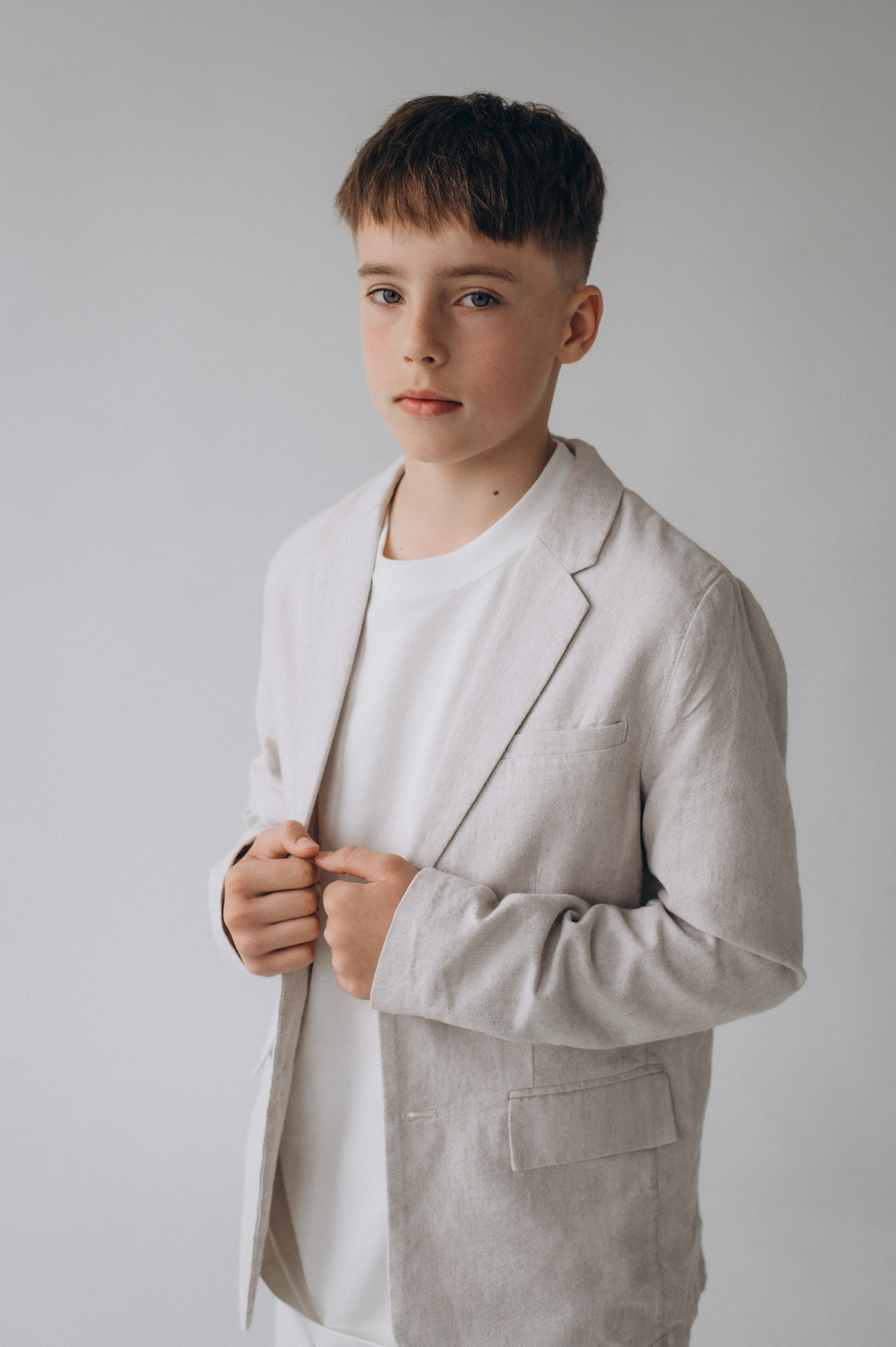 Шкільна фотосесія на віньєтки Тернопіль, фотосесія випускників Тернопіль, зйомка на віньєтки, шкільні фотоальбоми Тернопіль. Сімейний, дитячий та індивідуальний фотограф в м. Тернопіль, м. Львів