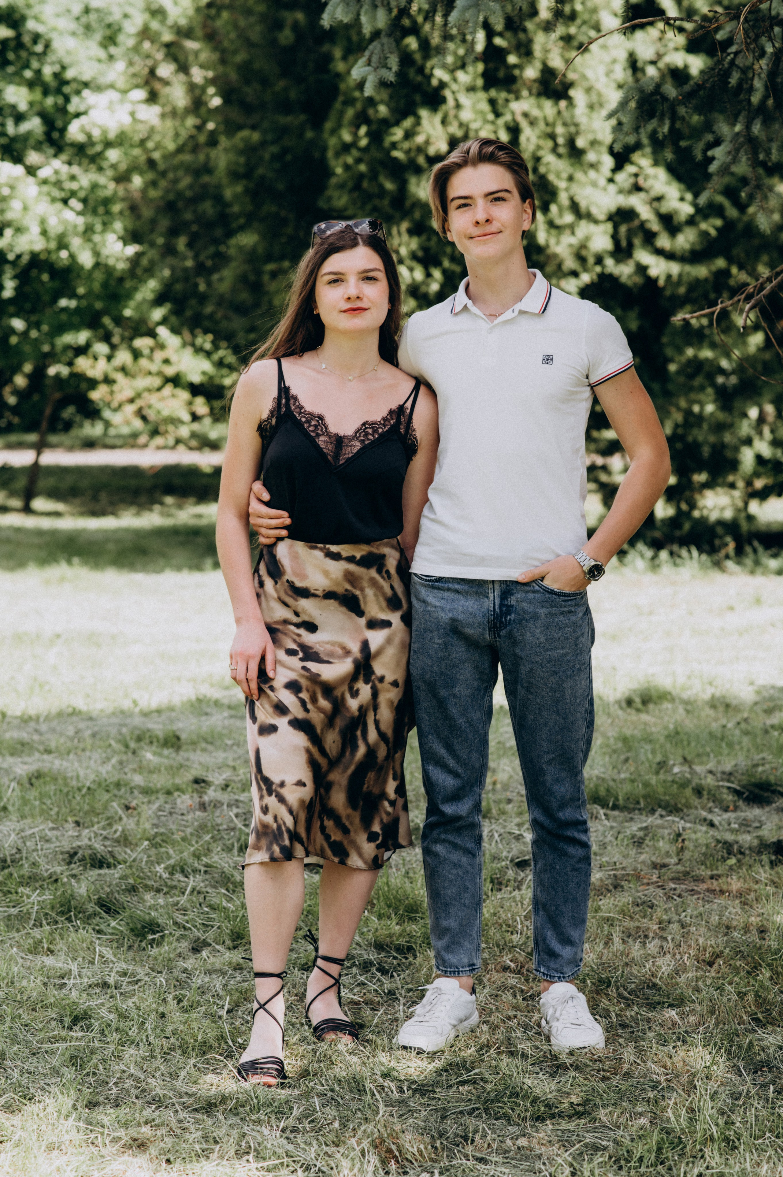 Фотосесія випускників, зйомка випускників Тернопіль Львів, випускні фотоальбоми Тернопіль, шкільні фотоальбоми Тернопіль. Сімейний, дитячий та індивідуальний фотограф в м. Тернопіль, м. Львів