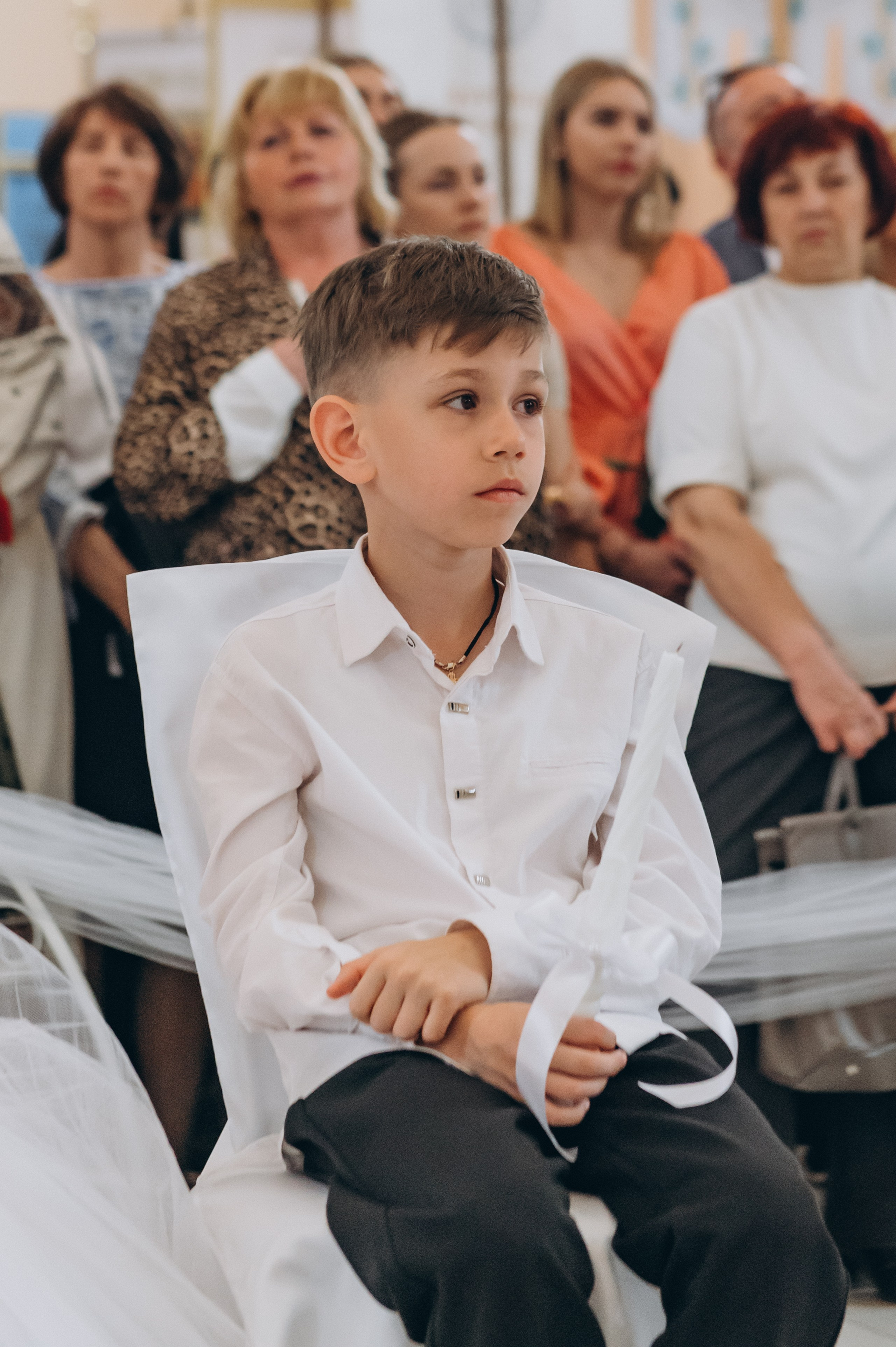 Фотосесія Причастя Тернопіль, зйомка Причастя, фотограф на Причастя Тернопіль, Причастя Львів, церква Петра і Павла. Сімейний, дитячий та індивідуальний фотограф в м. Тернопіль, м. Львів