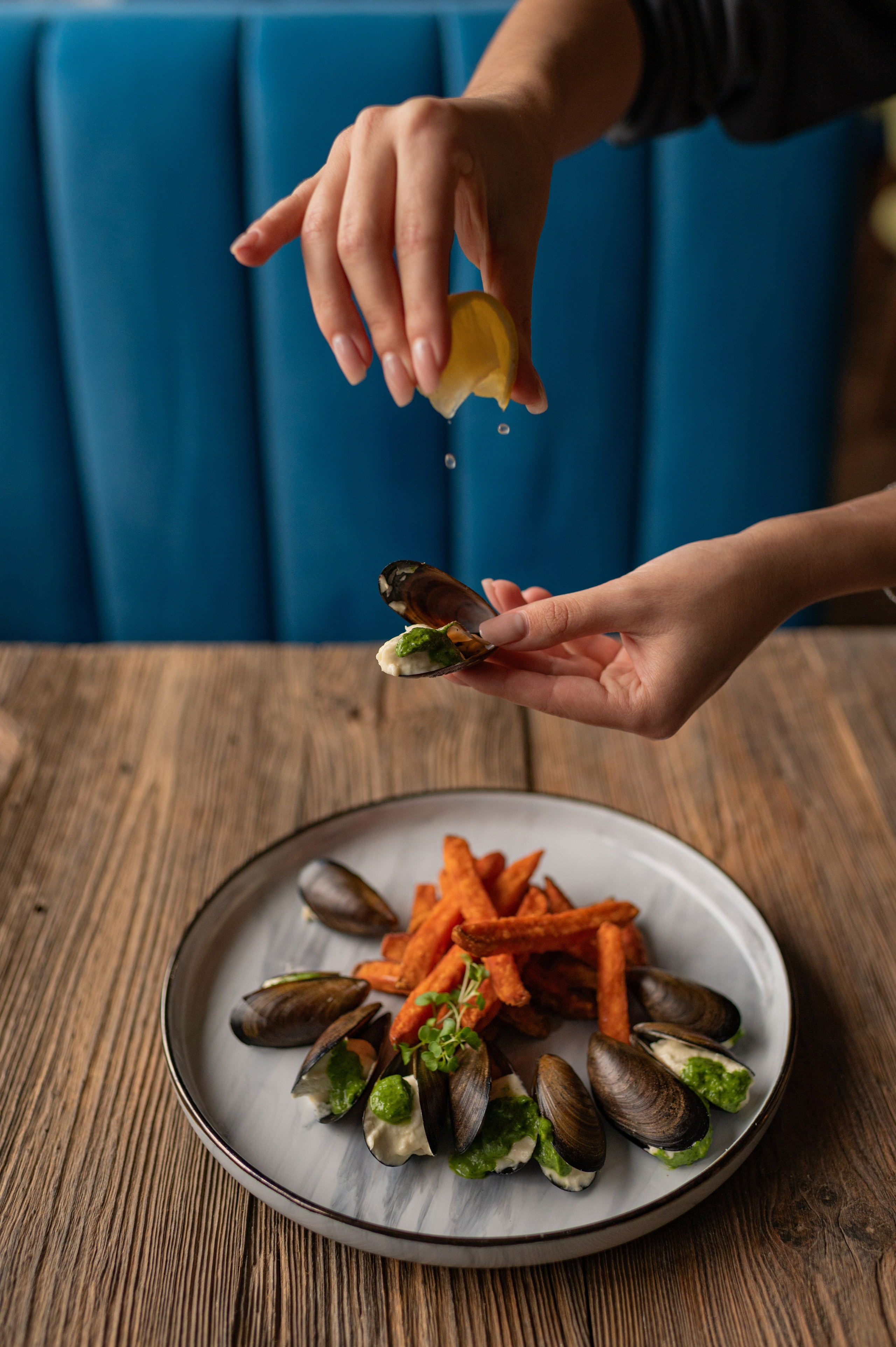 Фудзйомка для закладу Luniko, предметні фото їжі, фудфотограф Тернопіль Львів, зйомка страв Львів, фотосесія їжі, фудфотосесія Тернопіль. Сімейний, дитячий та індивідуальний фотограф в м. Тернопіль, м. Львів