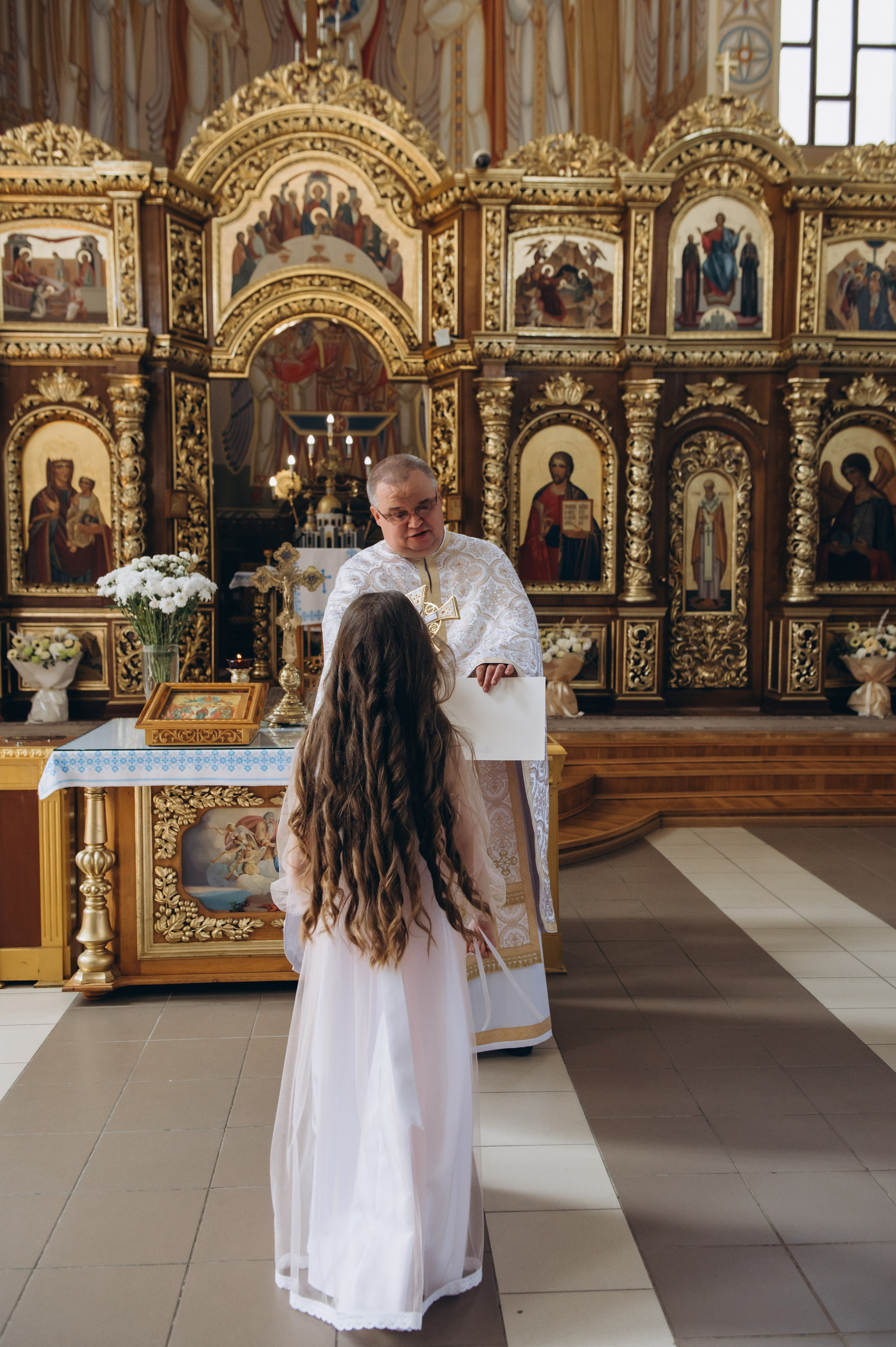 Фотосесія Причастя Тернопіль церква Св Михаїла, фотограф на Причастя Тернопіль, фотосесія Літургії Причастя Тернопіль. Сімейний, дитячий та індивідуальний фотограф в м. Тернопіль, м. Львів
