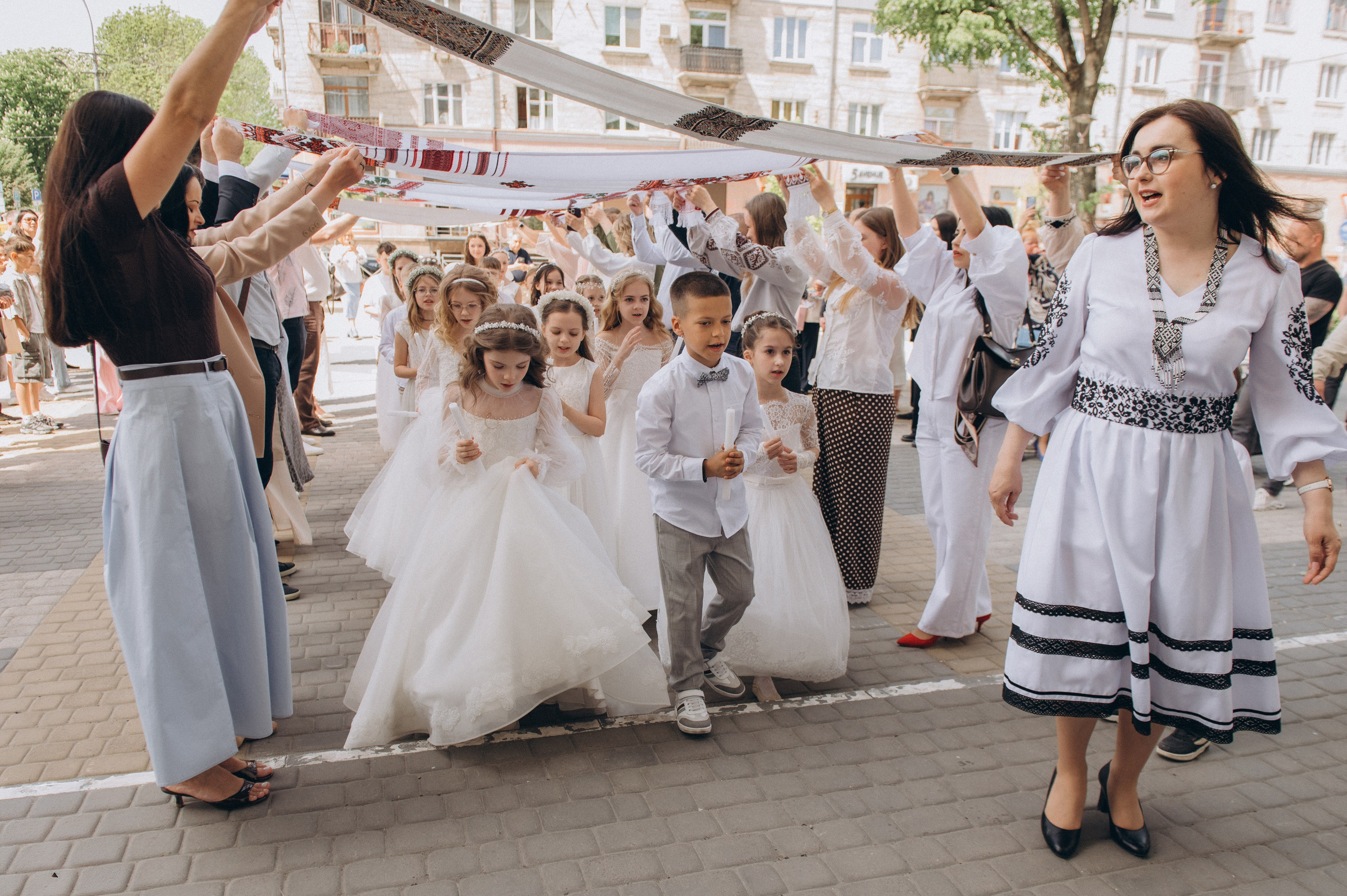 Фотосесія Першого Причастя Тернопіль, фотосесія Причастя Тернопіль, Таїнство Першого Причастя Тернопіль, Катедра Причастя Тернопіль. Сімейний, дитячий та індивідуальний фотограф в м. Тернопіль, м. Львів
