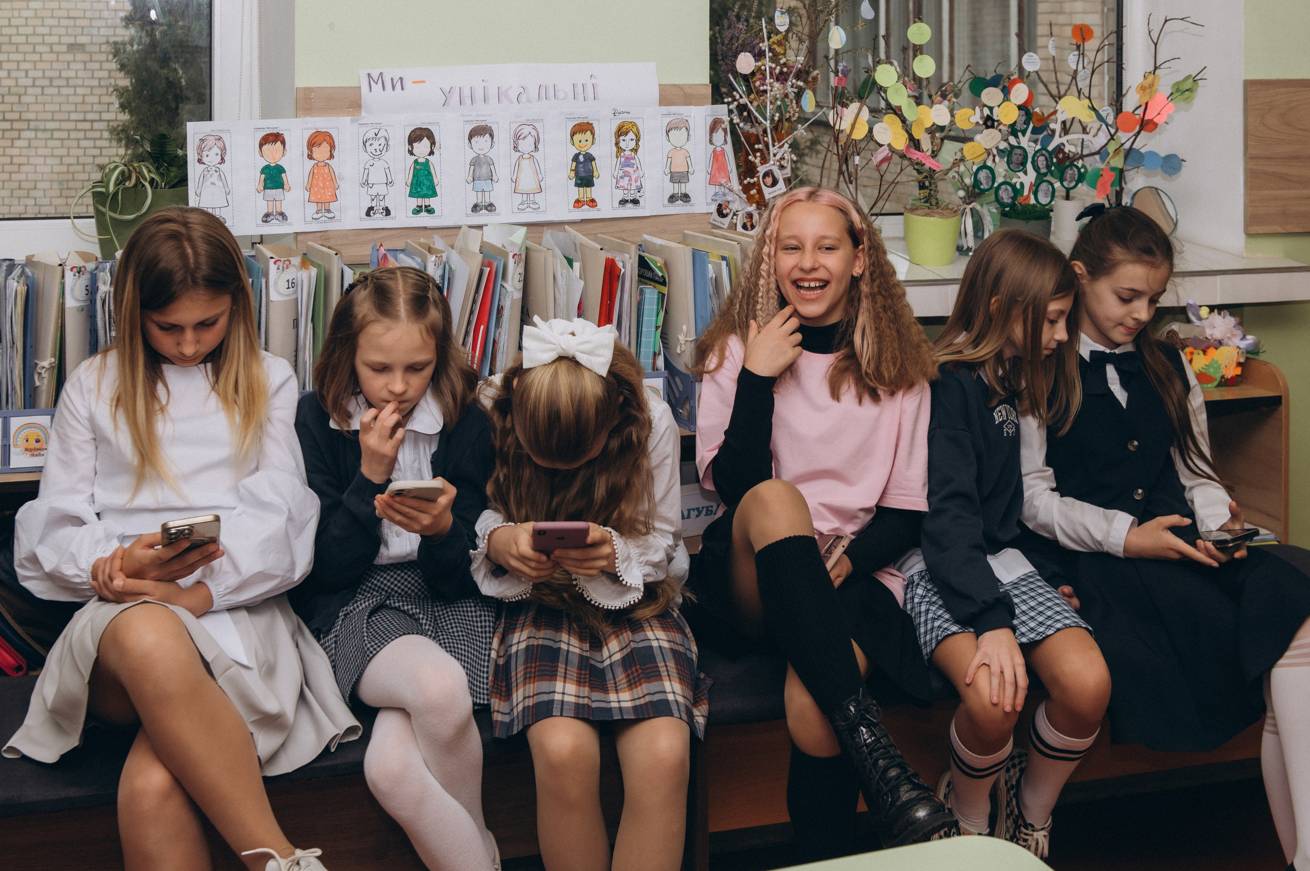 Шкільна фотосесія на віньєтки Тернопіль, фотосесія випускників Тернопіль, зйомка на віньєтки, шкільні фотоальбоми Тернопіль. Сімейний, дитячий та індивідуальний фотограф в м. Тернопіль, м. Львів