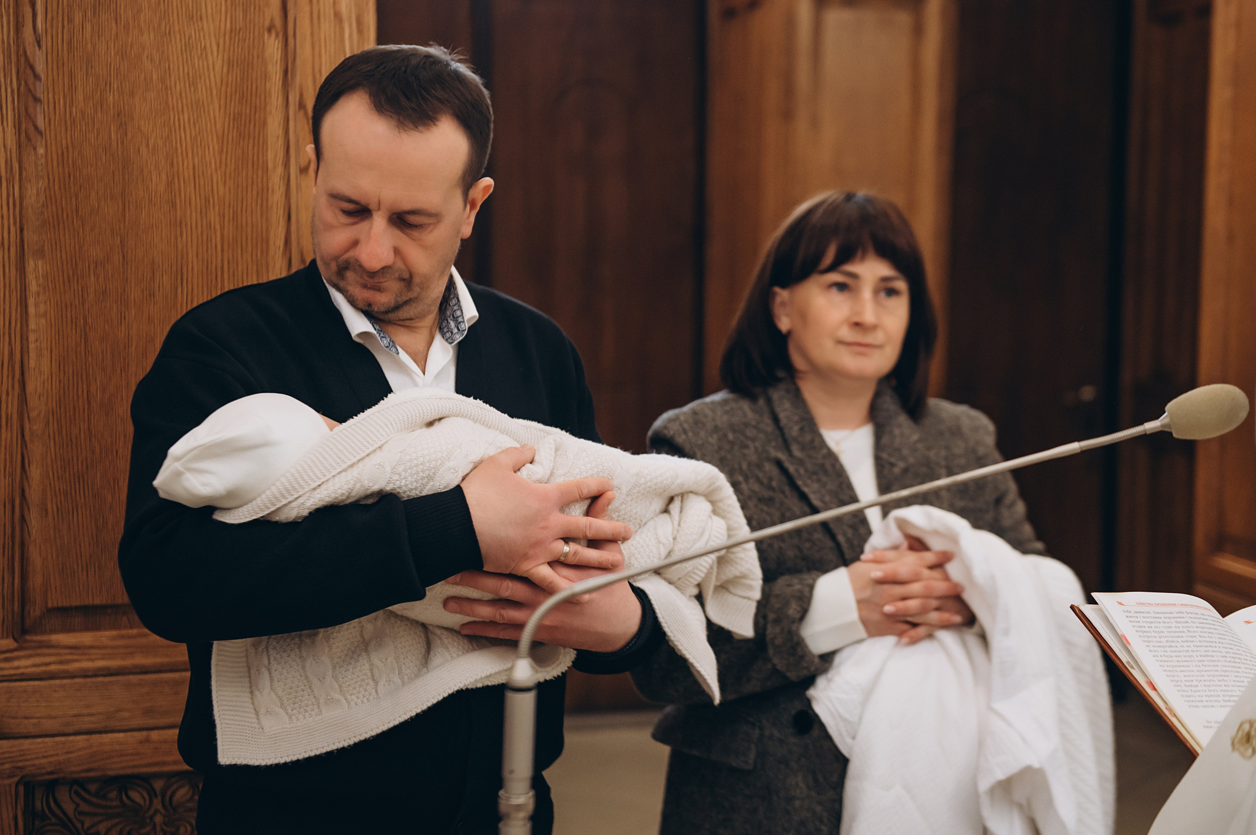 Фотосесія Хрещення Тернопіль, зйомка Хрестин Тернопіль, Храм Різдва Пресвятої Богородиці УГКЦ Тернопіль. Сімейний, дитячий та індивідуальний фотограф в м. Тернопіль, м. Львів