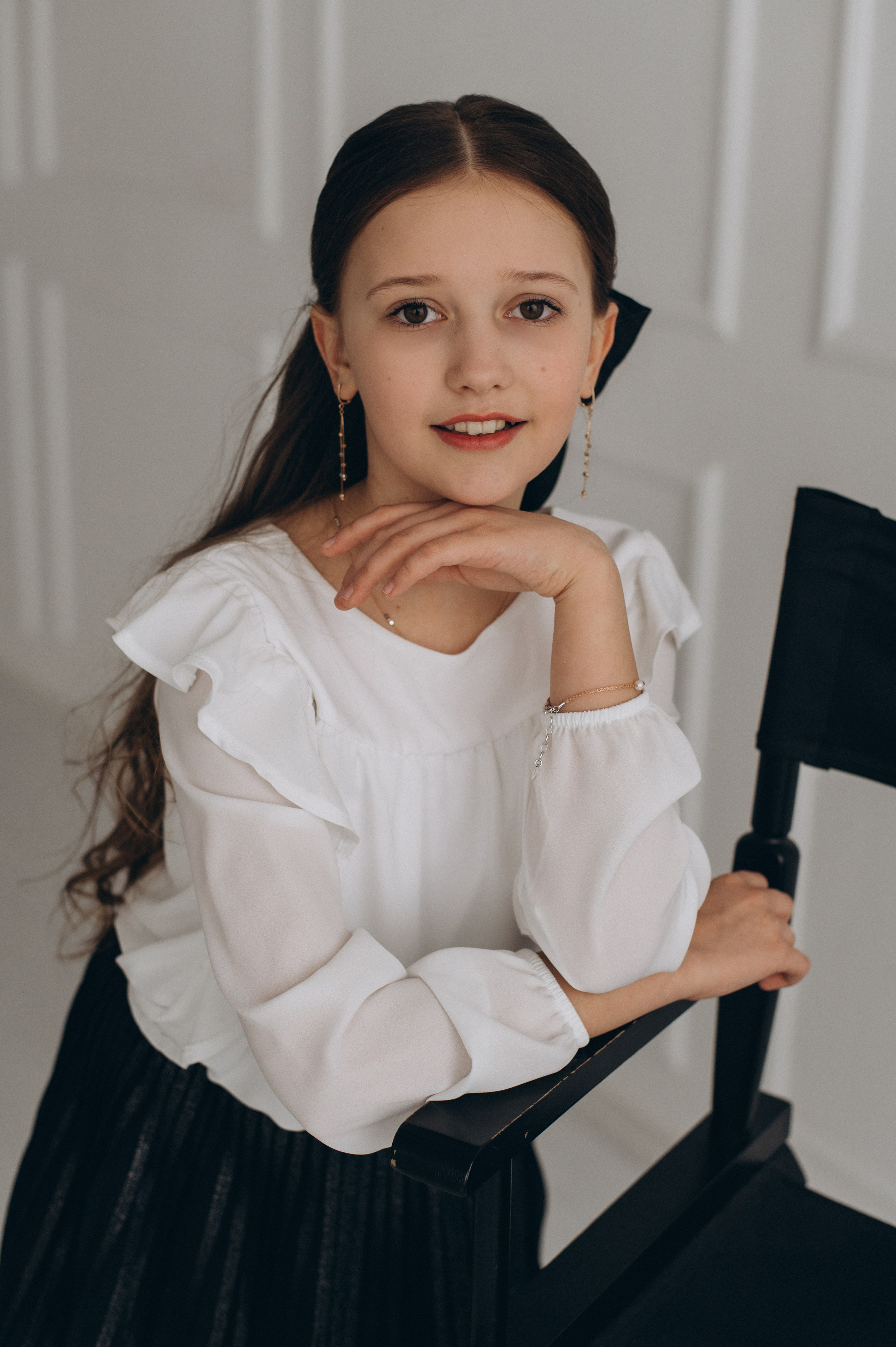 Шкільна фотосесія на віньєтки Тернопіль, шкільні альбоми, фотосесія випускників Тернопіль, випускний альбом, фотограф випускний Тернопіль. Сімейний, дитячий та індивідуальний фотограф в м. Тернопіль, м. Львів