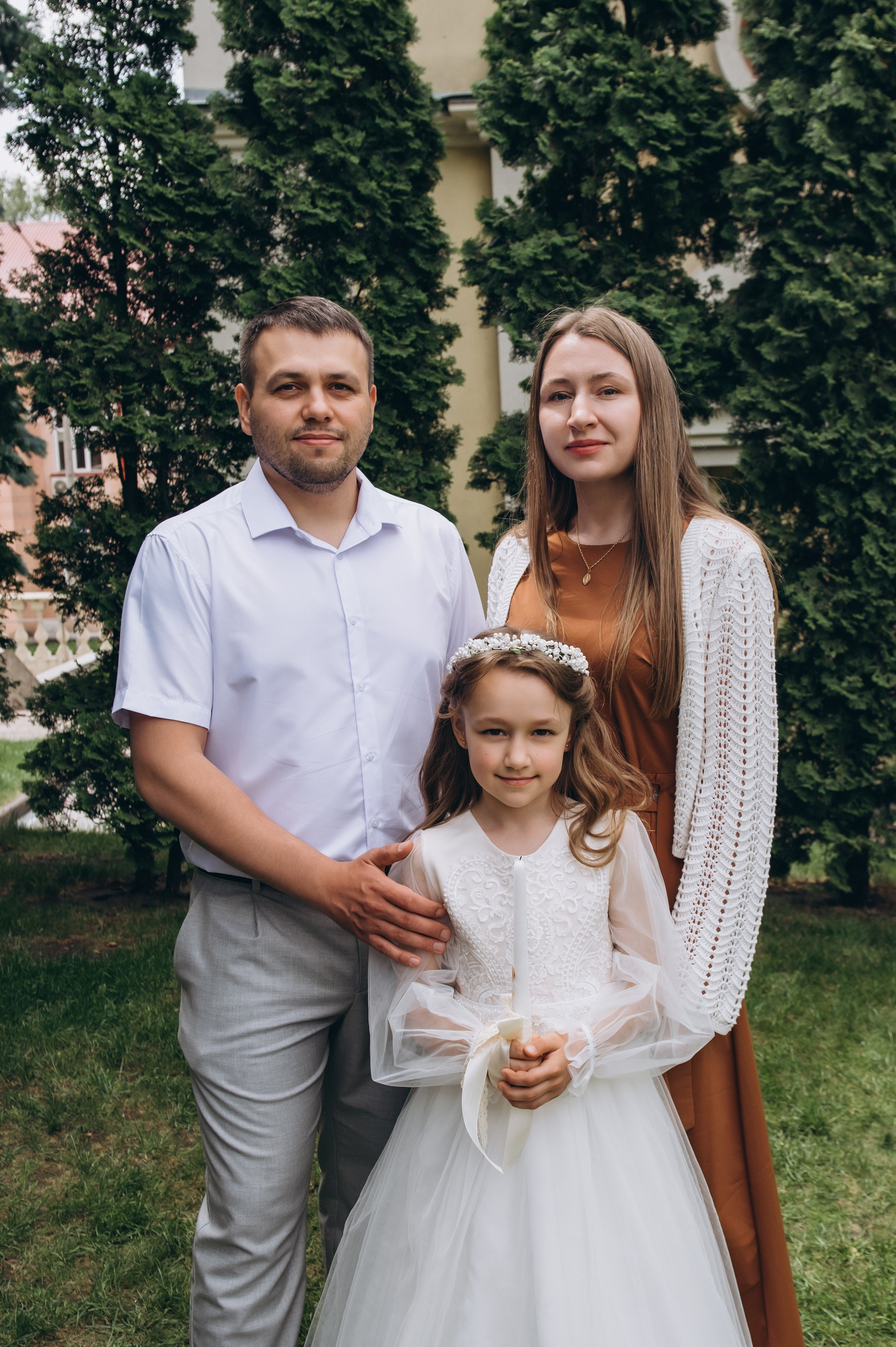 Фотосесія Першого Причастя Тернопіль, зйомка Першого Причастя Тернопіль, Церква Успіння Пресвятої Богородиці Причастя Тернопіль. Сімейний, дитячий та індивідуальний фотограф в м. Тернопіль, м. Львів