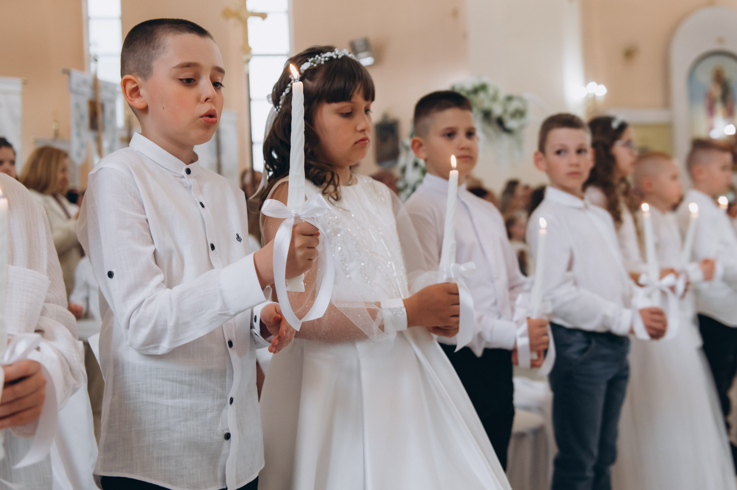 Фотосесія Причастя Тернопіль, зйомка Причастя, фотограф на Причастя Тернопіль, Причастя Львів, церква Петра і Павла. Сімейний, дитячий та індивідуальний фотограф в м. Тернопіль, м. Львів