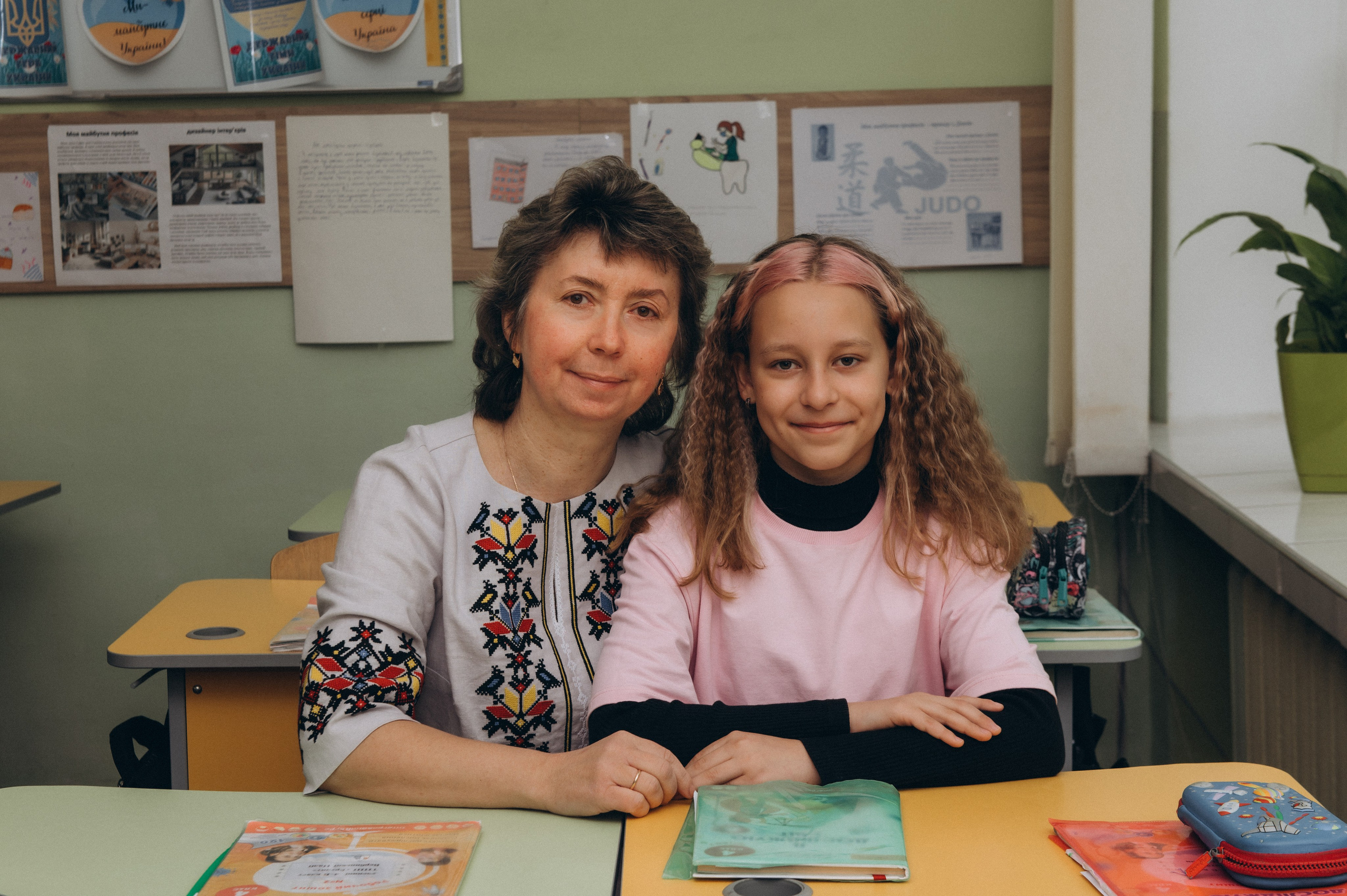 Шкільна фотосесія на віньєтки Тернопіль, фотосесія випускників Тернопіль, зйомка на віньєтки, шкільні фотоальбоми Тернопіль. Сімейний, дитячий та індивідуальний фотограф в м. Тернопіль, м. Львів