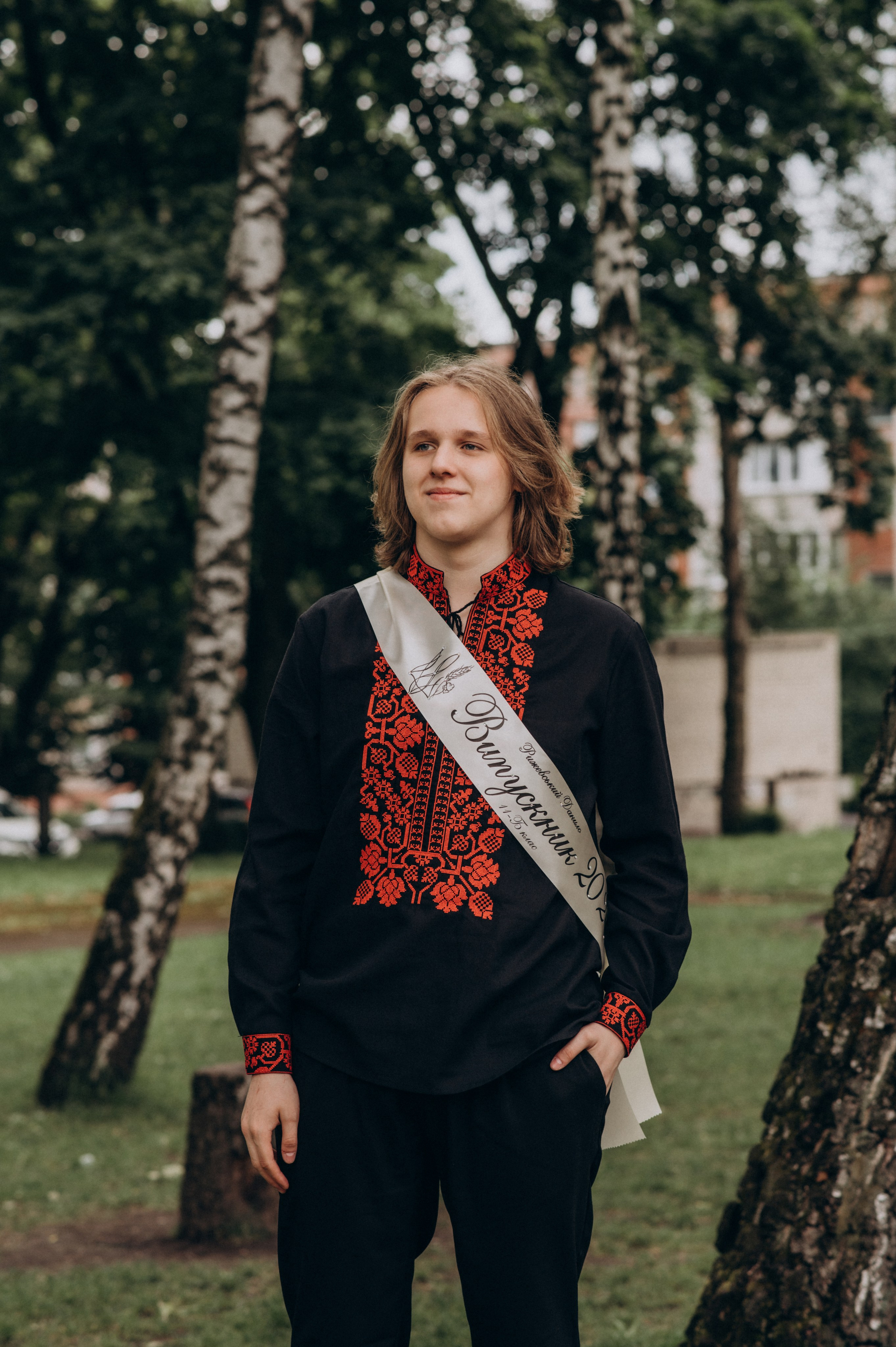 Фотосесія останнього дзвоника, фотосесія випускників Тернопіль, випускний 2024. Сімейний, дитячий та індивідуальний фотограф в м. Тернопіль, м. Львів