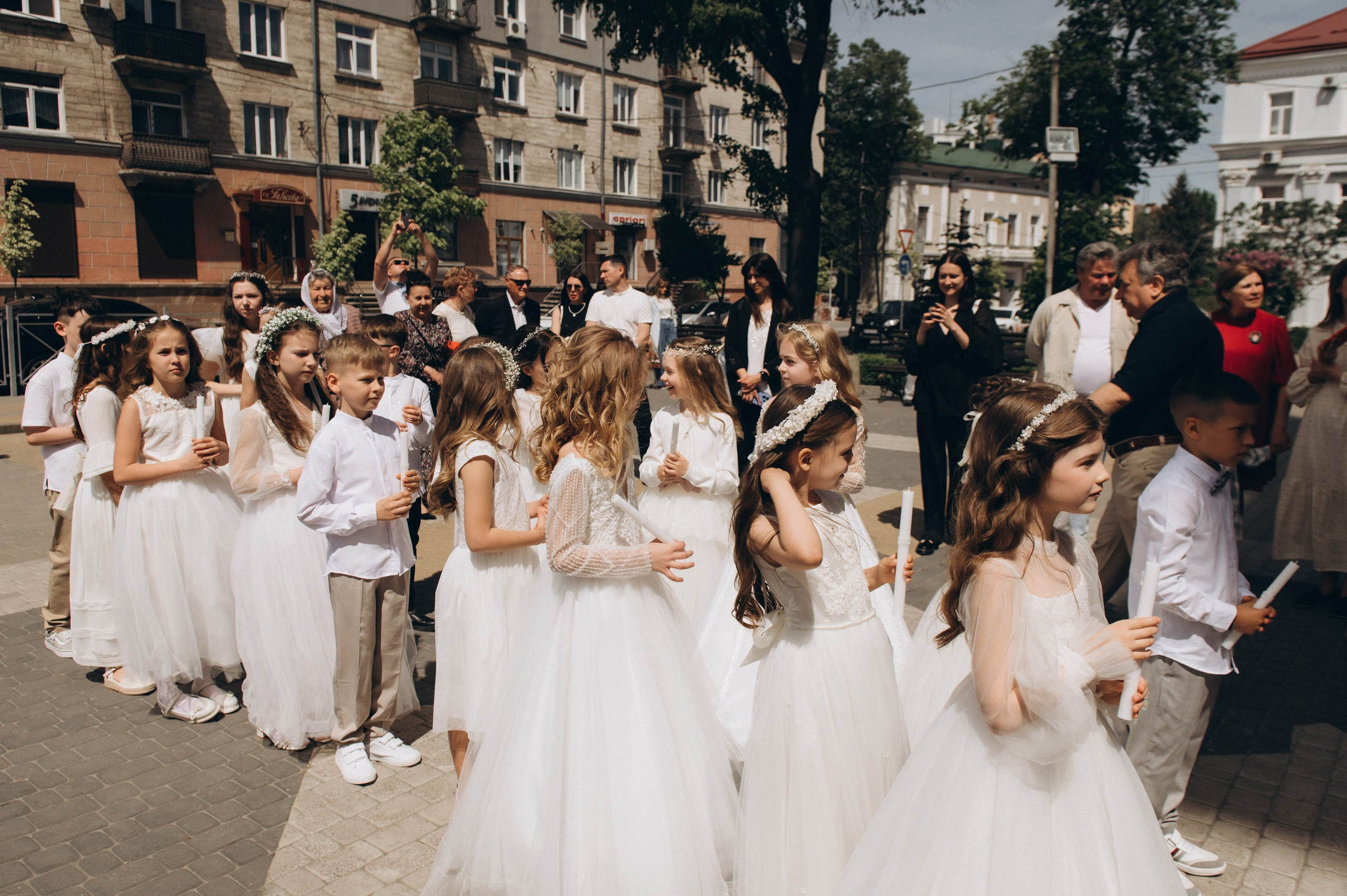 Фотосесія Першого Причастя Тернопіль, фотосесія Причастя Тернопіль, Таїнство Першого Причастя Тернопіль, Катедра Причастя Тернопіль. Сімейний, дитячий та індивідуальний фотограф в м. Тернопіль, м. Львів