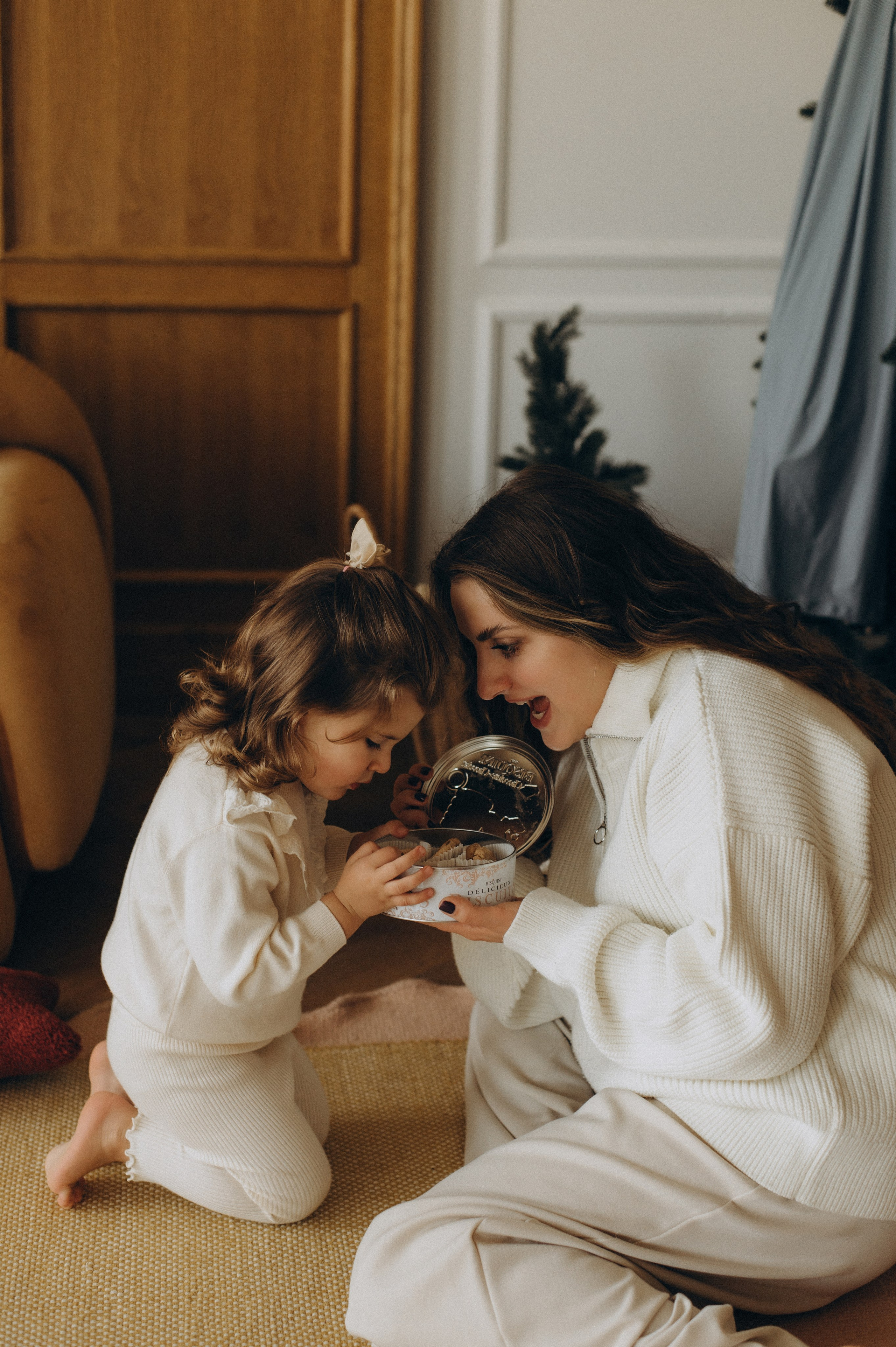 Фотосесія мами і донечки Тернопіль, сімейний фотограф Тернопіль, фотосесія мами і дитини Тернопіль, новорічна фотосесія Тернопіль. Сімейний, дитячий та індивідуальний фотограф в м. Тернопіль, м. Львів
