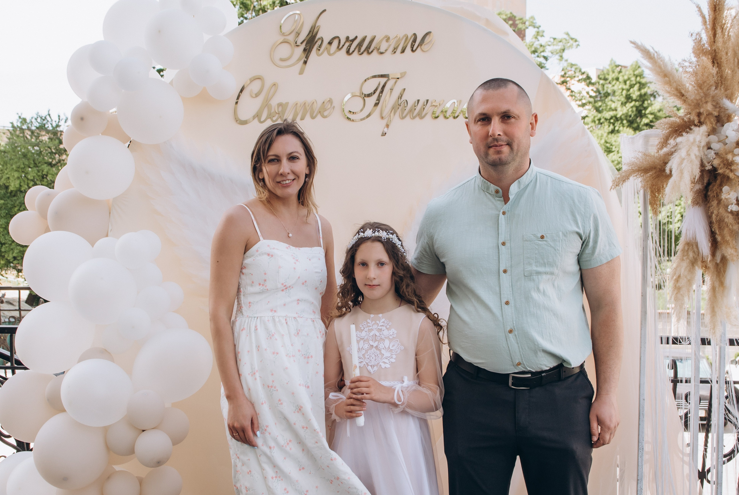 Фотосесія Причастя Тернопіль церква Св Михаїла, фотограф на Причастя Тернопіль, фотосесія Літургії Причастя Тернопіль. Сімейний, дитячий та індивідуальний фотограф в м. Тернопіль, м. Львів