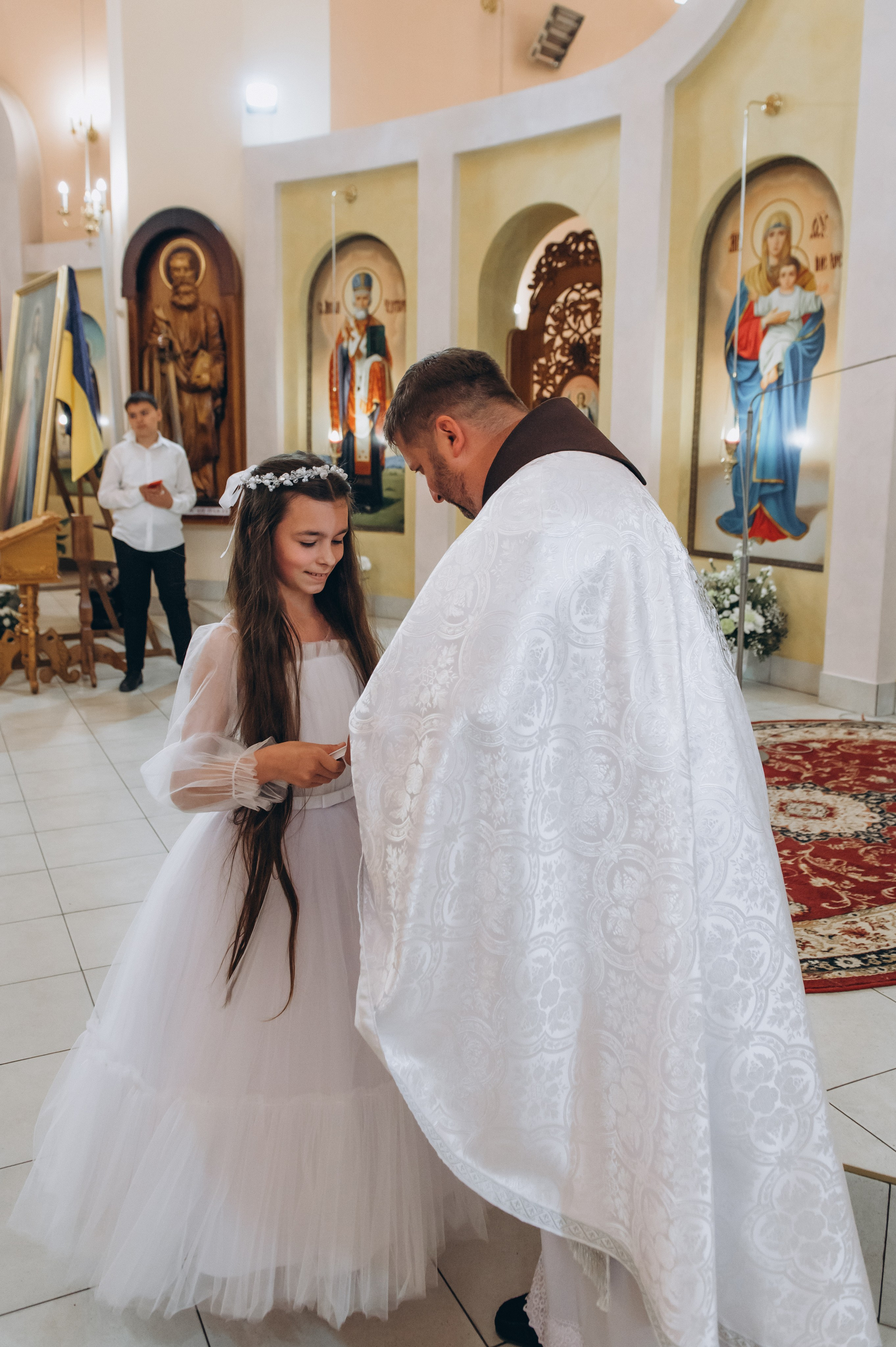 Фотосесія Причастя Тернопіль, зйомка Причастя, фотограф на Причастя Тернопіль, Причастя Львів, церква Петра і Павла. Сімейний, дитячий та індивідуальний фотограф в м. Тернопіль, м. Львів