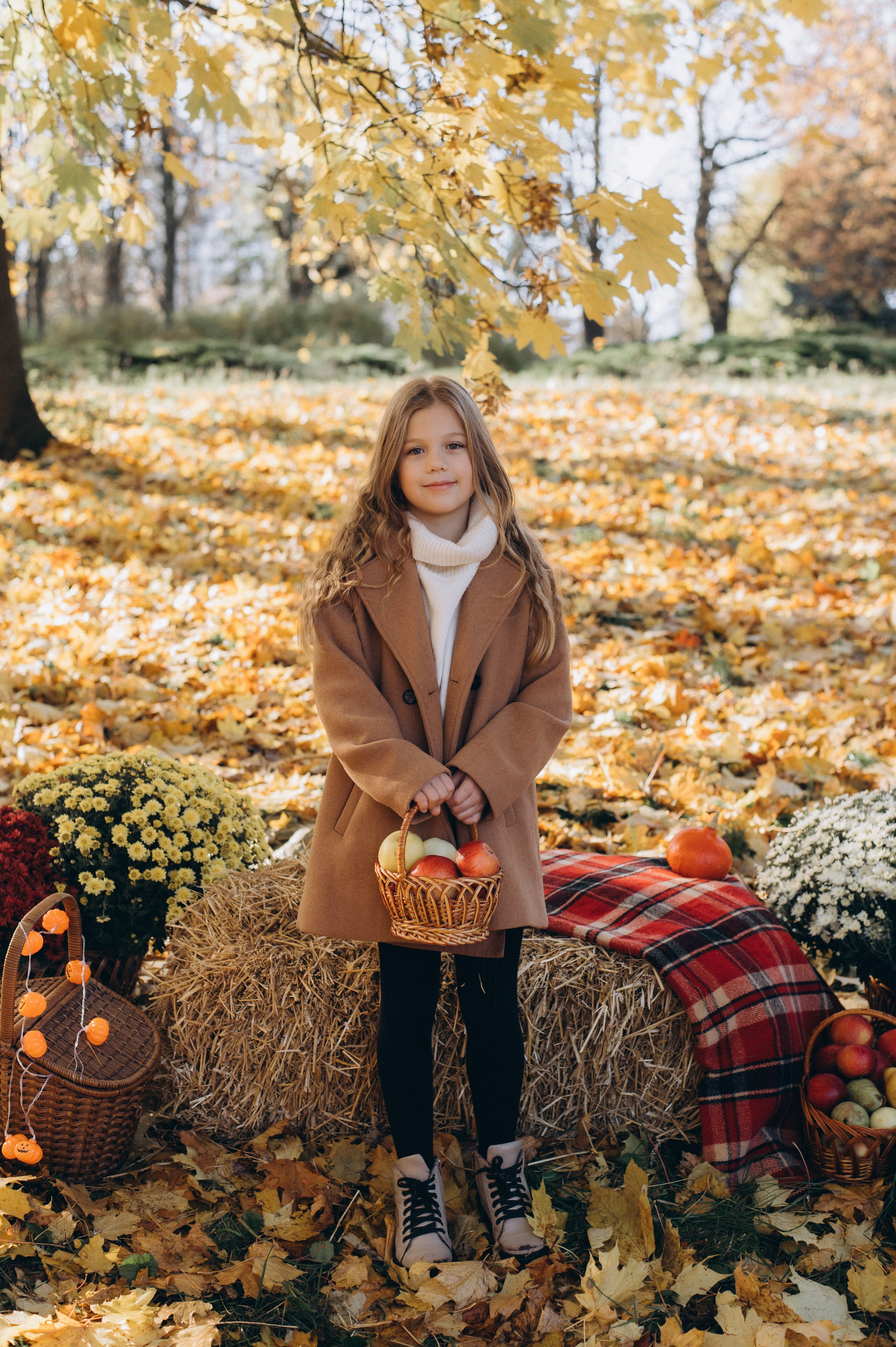 Осіння фотосесія 4 класу на віньєтки, випускні фотоальбоми Тернопіль, фотосесія випускників Тернопіль, шкільний випускний альбом Тернопіль. Сімейний, дитячий та індивідуальний фотограф в м. Тернопіль, м. Львів