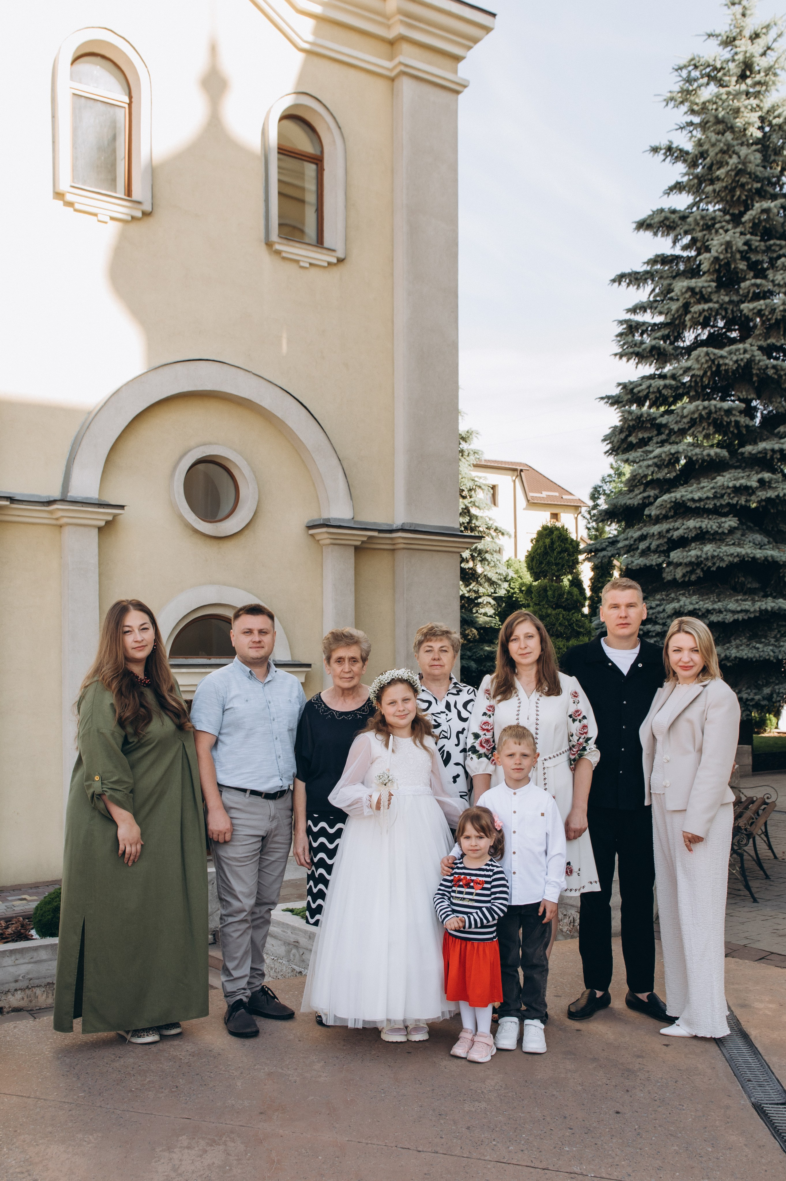Фотосесія Першого Причастя Тернопіль, зйомка Першого Причастя Тернопіль, Церква Успіння Пресвятої Богородиці Причастя Тернопіль. Сімейний, дитячий та індивідуальний фотограф в м. Тернопіль, м. Львів