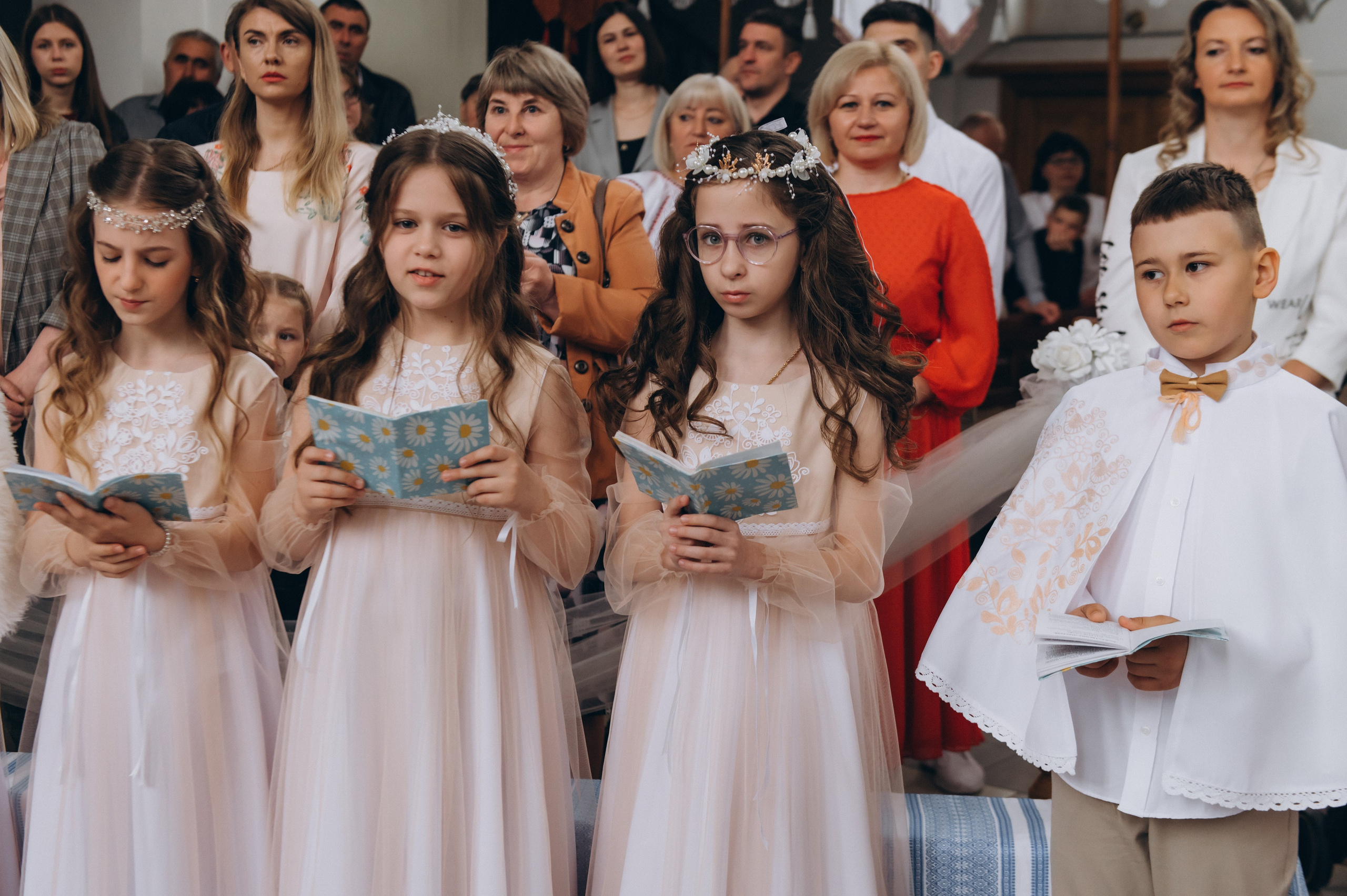 Фотосесія Причастя Тернопіль, зйомка Причастя, фотограф на Причастя Тернопіль, Причастя Львів, Причастя церква Михаїла Тернопіль. Сімейний, дитячий та індивідуальний фотограф в м. Тернопіль, м. Львів