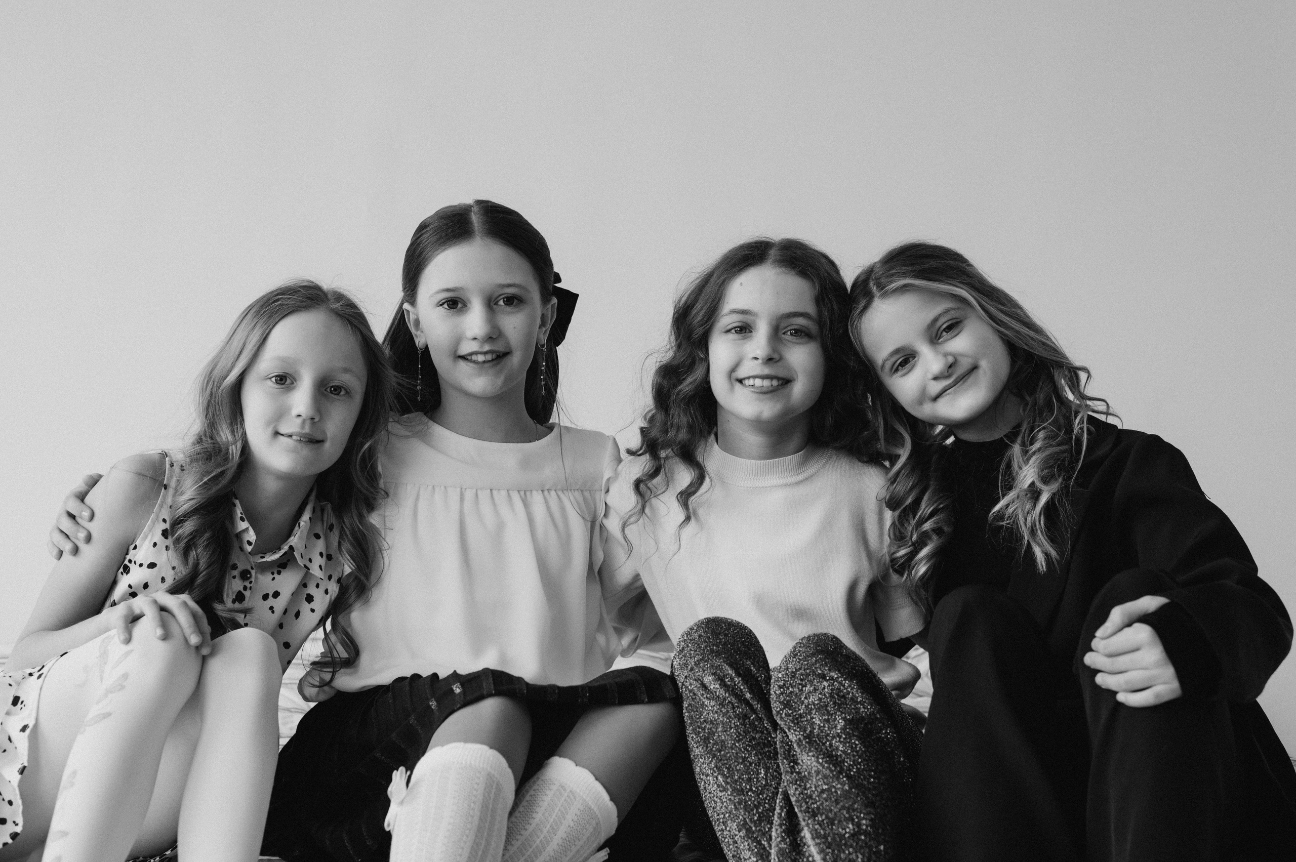 Шкільна фотосесія на віньєтки Тернопіль, шкільні альбоми, фотосесія випускників Тернопіль, випускний альбом, фотограф випускний Тернопіль. Сімейний, дитячий та індивідуальний фотограф в м. Тернопіль, м. Львів