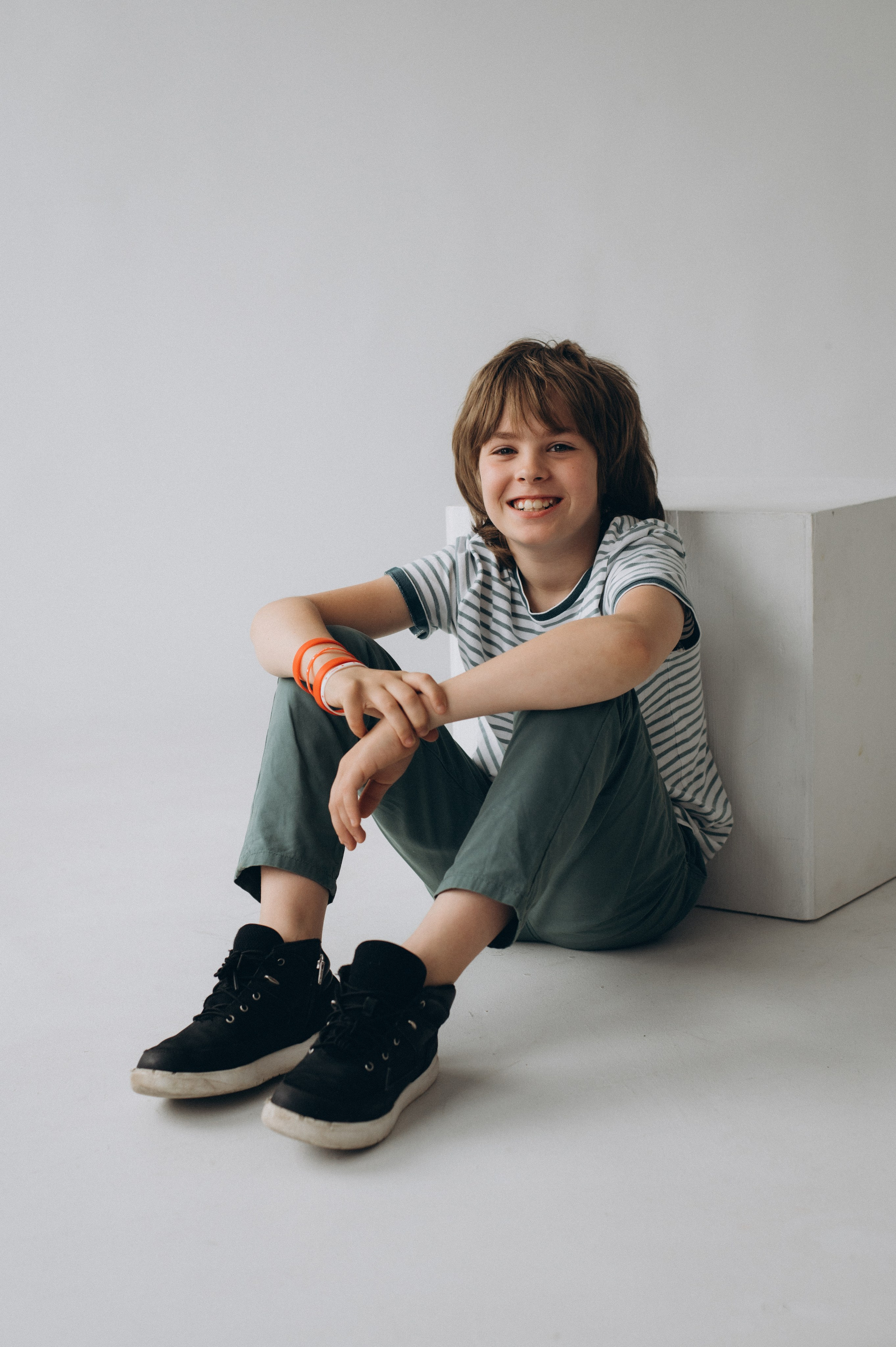 Шкільна фотосесія на віньєтки Тернопіль, фотосесія випускників Тернопіль, зйомка на віньєтки, шкільні фотоальбоми Тернопіль. Сімейний, дитячий та індивідуальний фотограф в м. Тернопіль, м. Львів