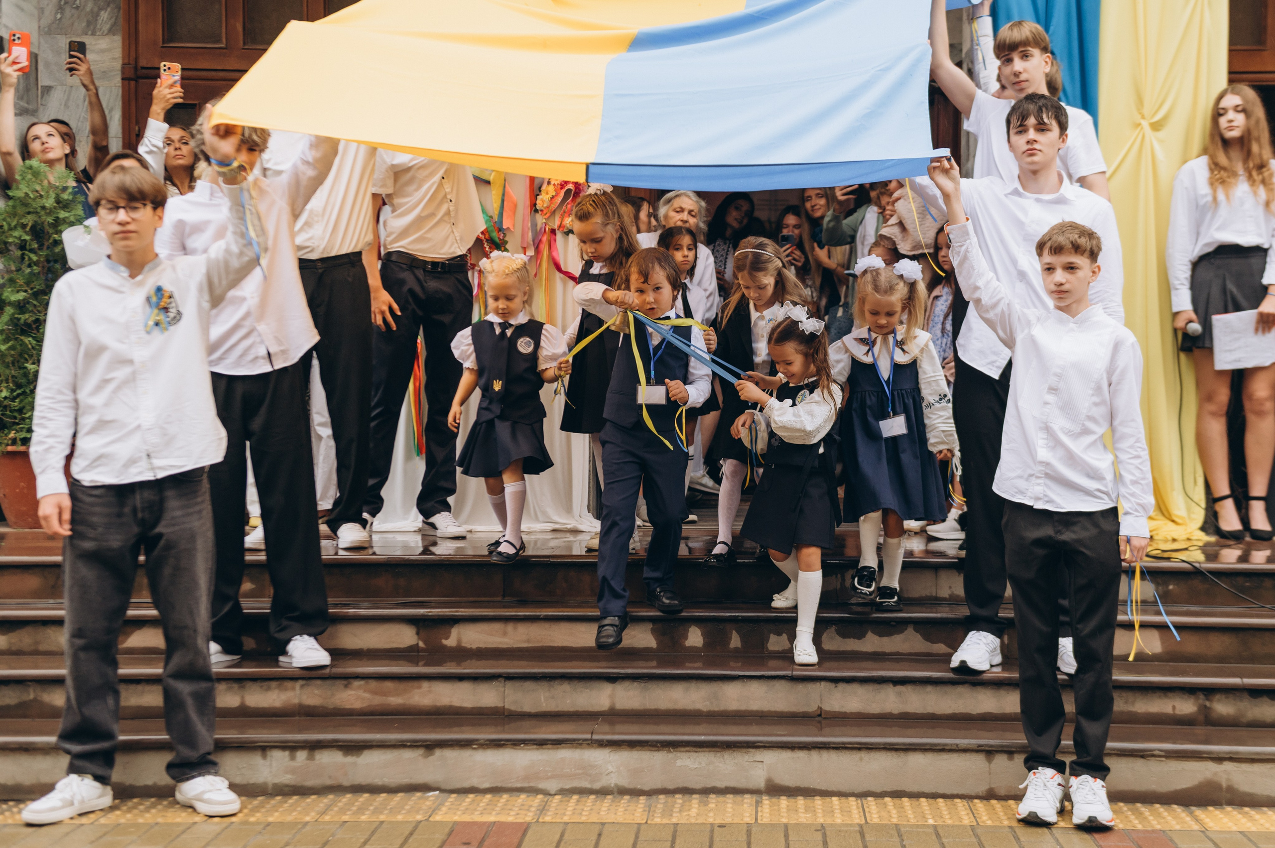 Перший дзвоник у Тернополі, фотосесія першокласників