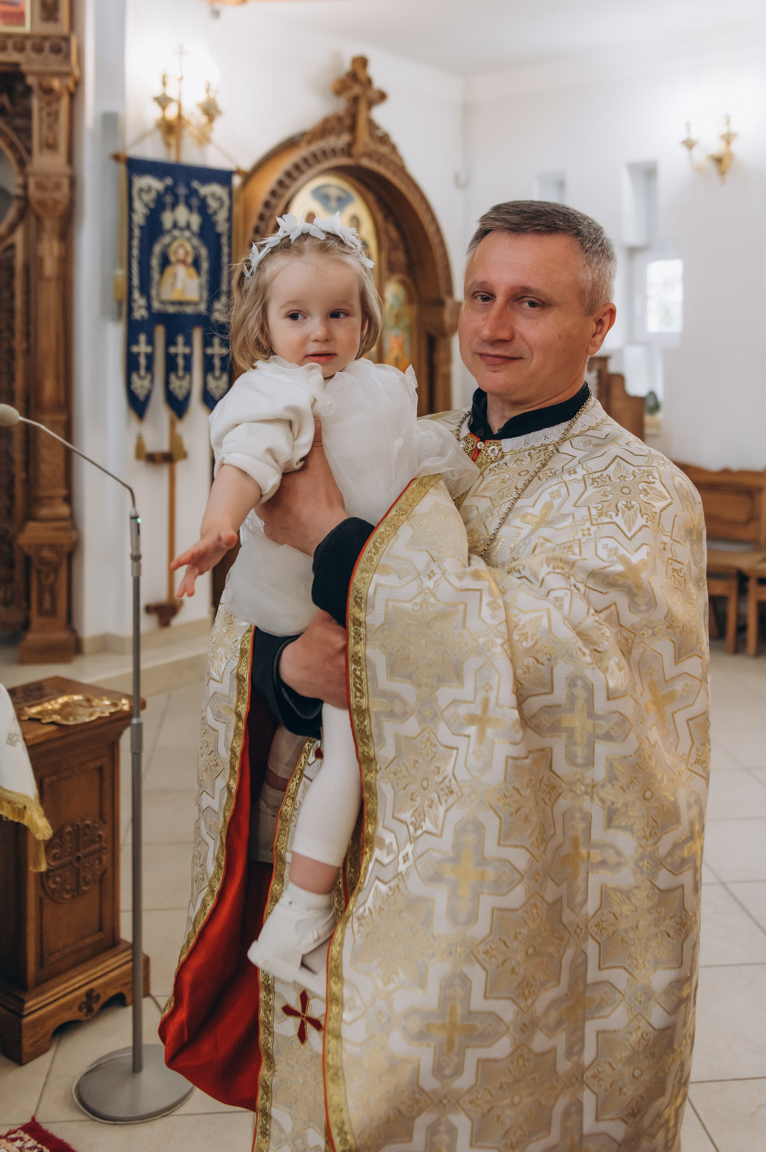 Фотосесія Хрещення Тернопіль, зйомка Хрестин Тернопіль, фотограф на хрестини Тернопіль, хрещення Львів. Сімейний, дитячий та індивідуальний фотограф в м. Тернопіль, м. Львів