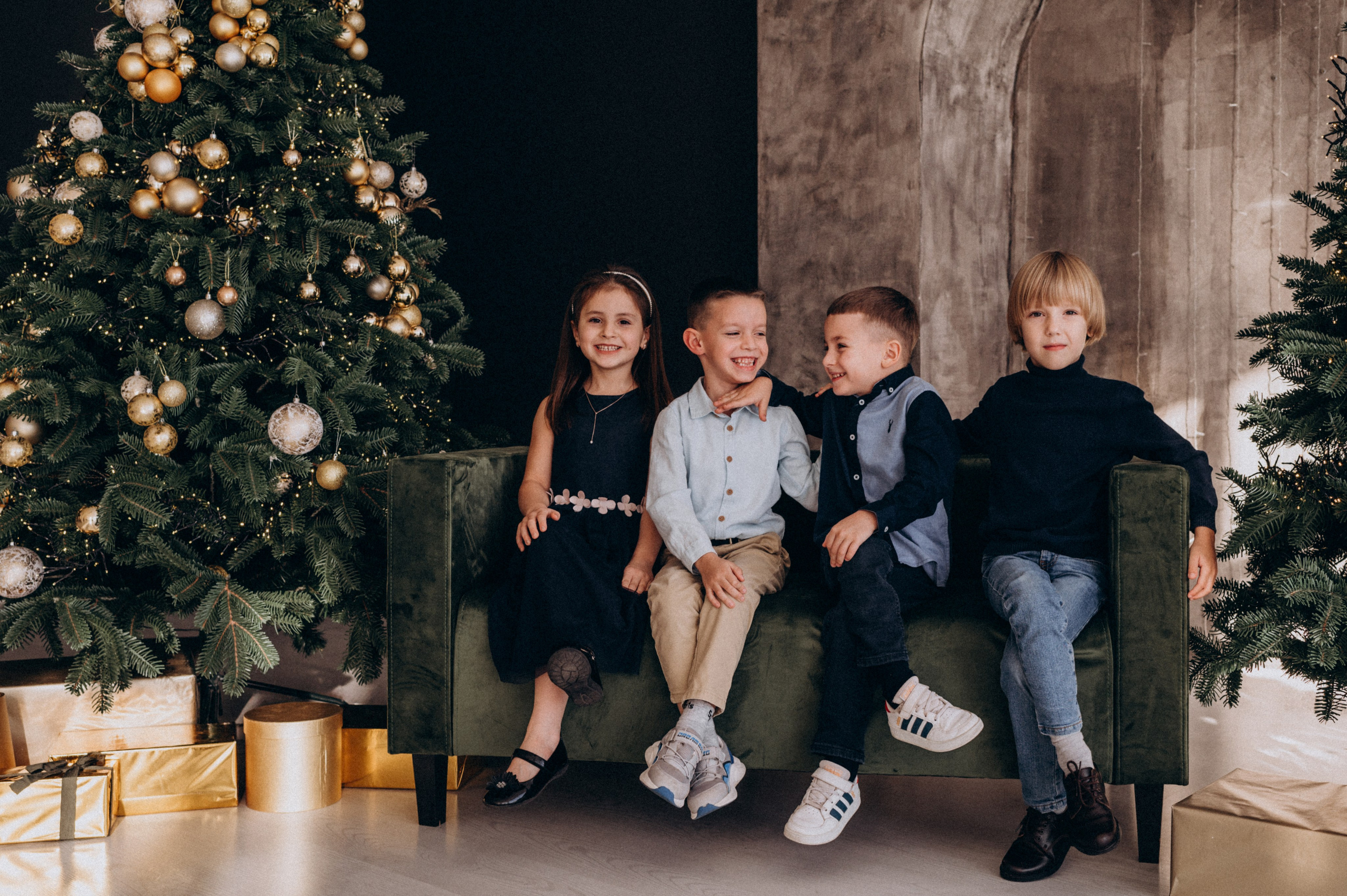 Фотосесія групи дитячого садочку, фотосесія на віньєтки, зйомка дітей в студії. Сімейний, дитячий та індивідуальний фотограф в м. Тернопіль, м. Львів