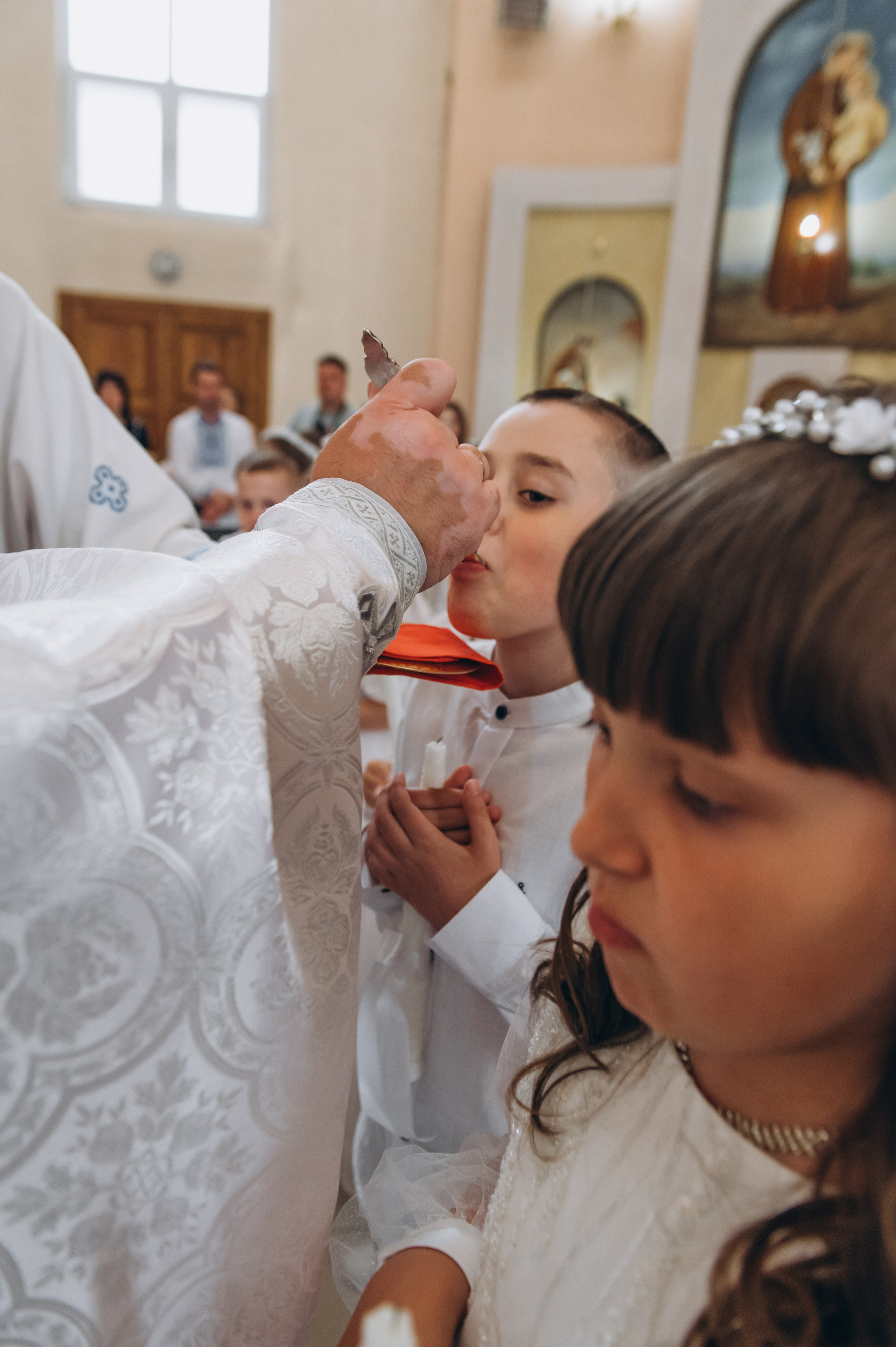 Фотосесія Причастя Тернопіль, зйомка Причастя, фотограф на Причастя Тернопіль, Причастя Львів, церква Петра і Павла. Сімейний, дитячий та індивідуальний фотограф в м. Тернопіль, м. Львів