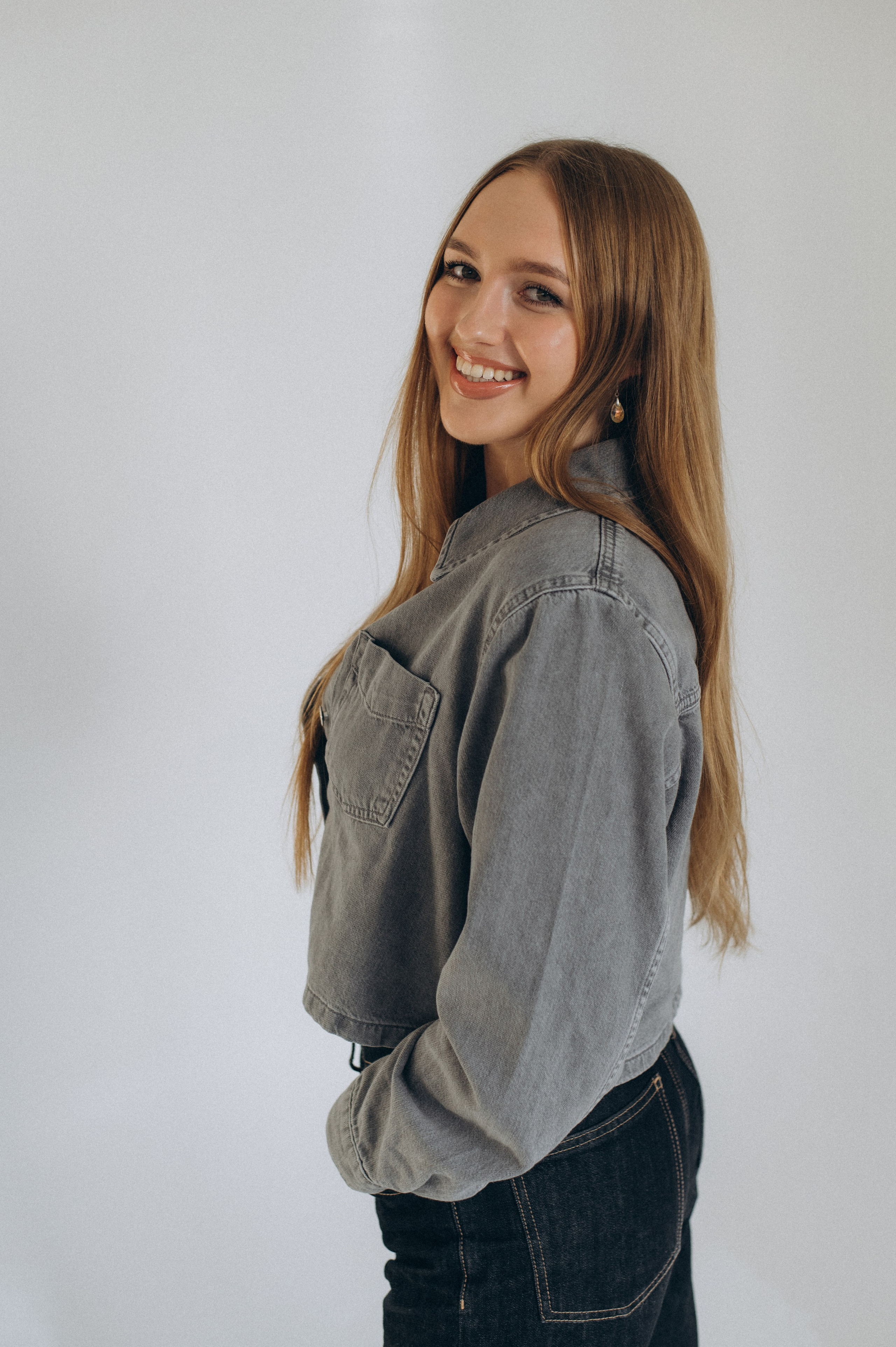 Фотосесія випускників, фотосесія на віньєтки Тернопіль, випускники Тернопіль, випуск 2025. Сімейний, дитячий та індивідуальний фотограф в м. Тернопіль, м. Львів