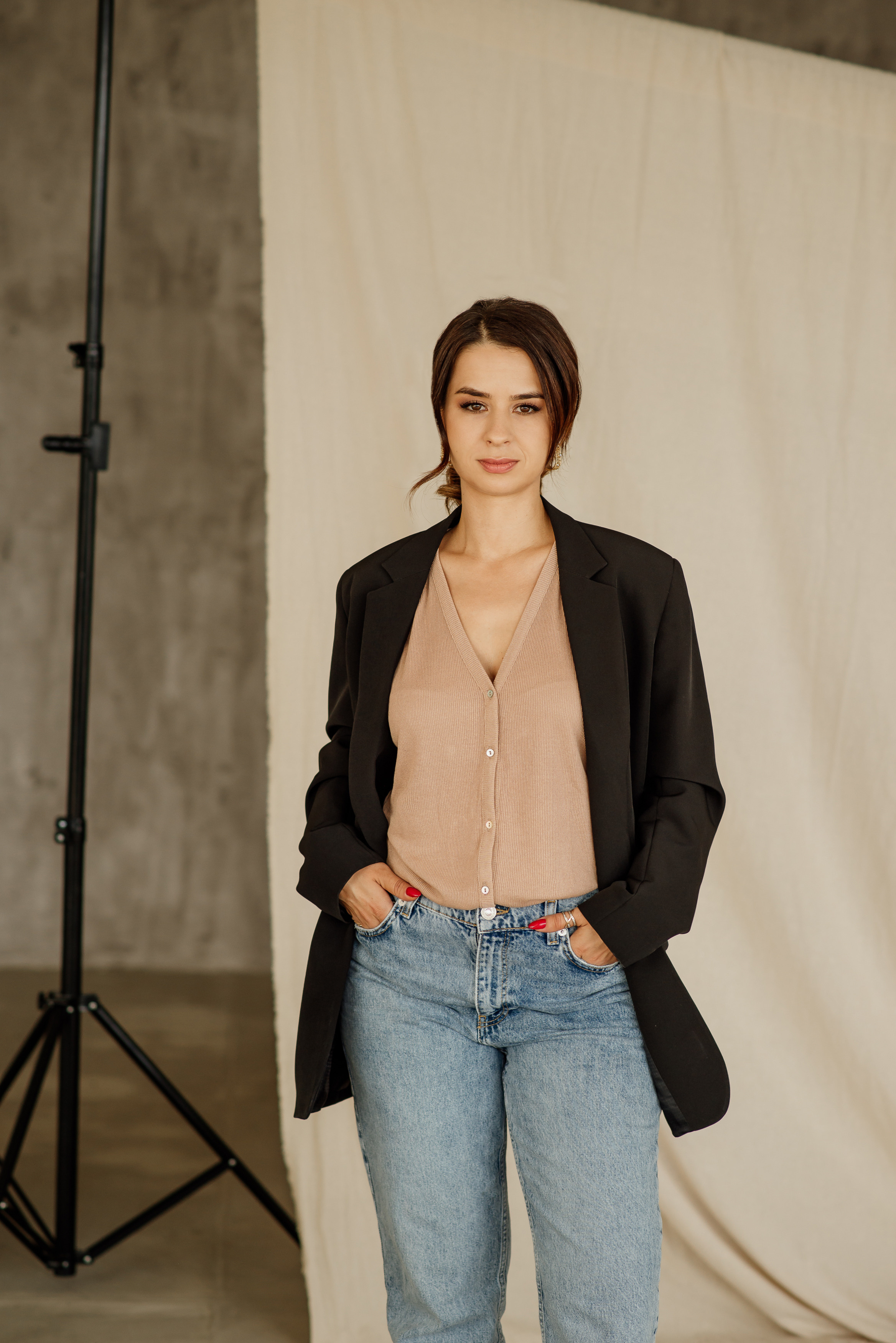 Індивідуальна фотосесія для майстра брів та робочого профілю салону. Сімейний, дитячий та індивідуальний фотограф в м. Тернопіль, м. Львів