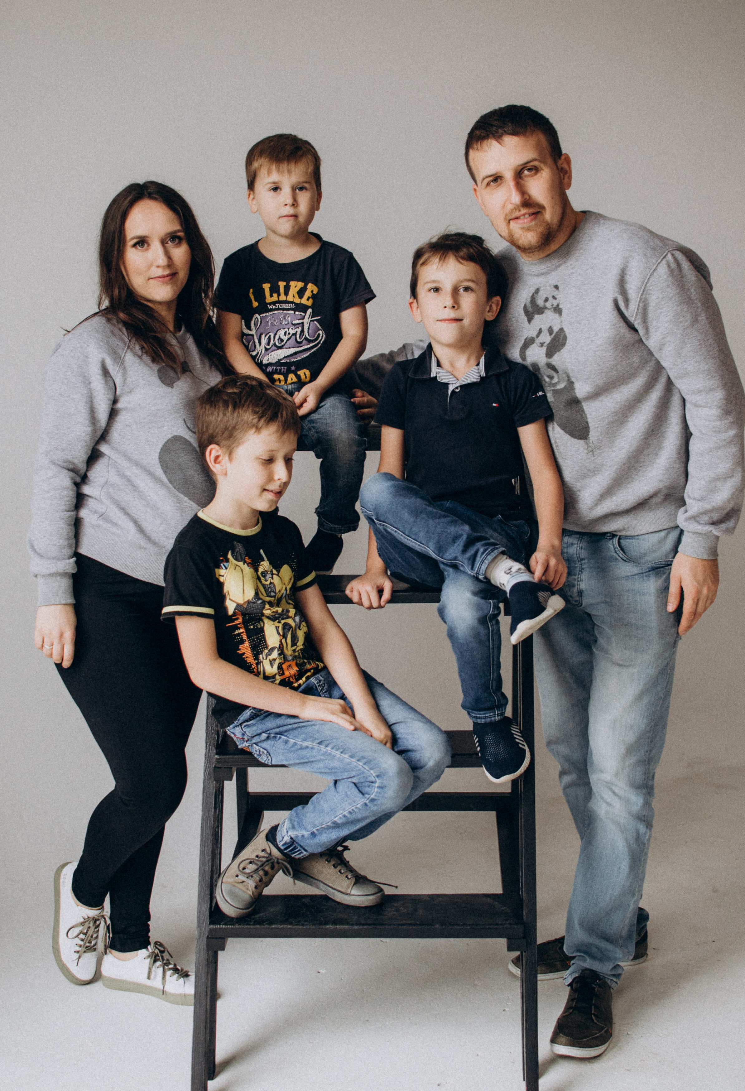 Сімейний фотограф Тернопіль, сімейна фотосесія Львів, зйомка новонароджених Тернопіль. Сімейний, дитячий та індивідуальний фотограф в м. Тернопіль, м. Львів