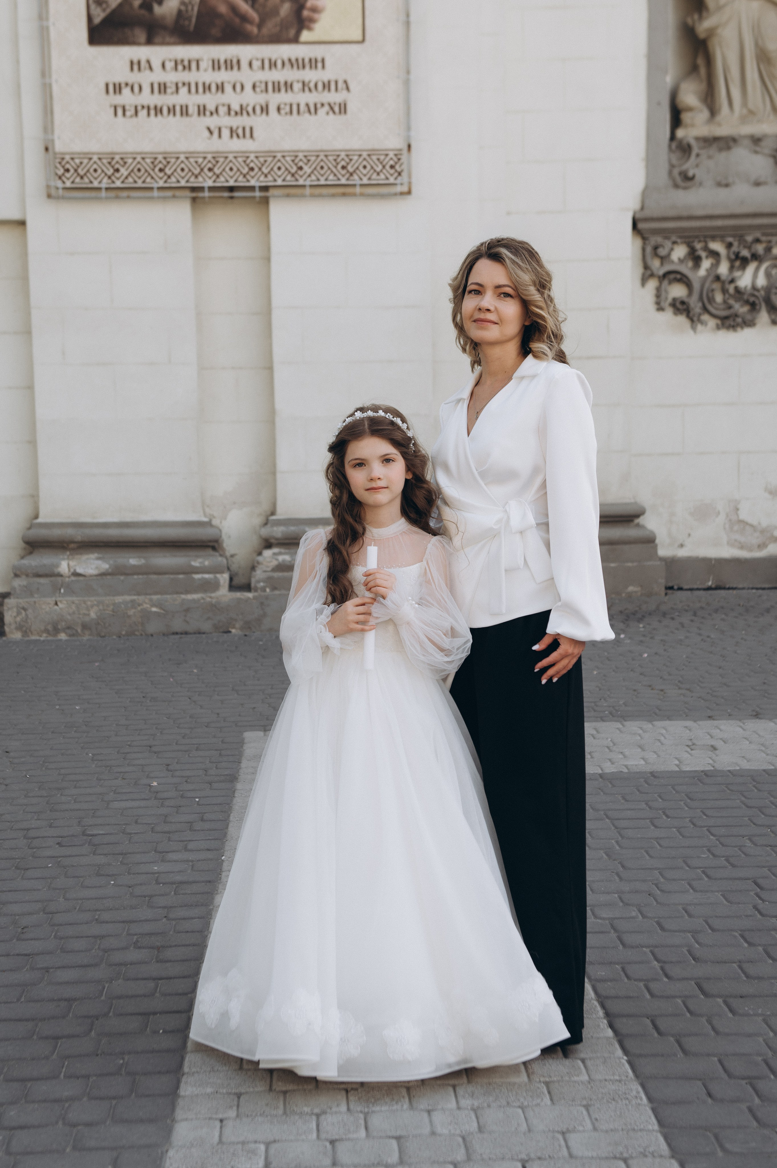 Фотосесія Першого Причастя Тернопіль, фотосесія Причастя Тернопіль, Таїнство Першого Причастя Тернопіль, Катедра Причастя Тернопіль. Сімейний, дитячий та індивідуальний фотограф в м. Тернопіль, м. Львів
