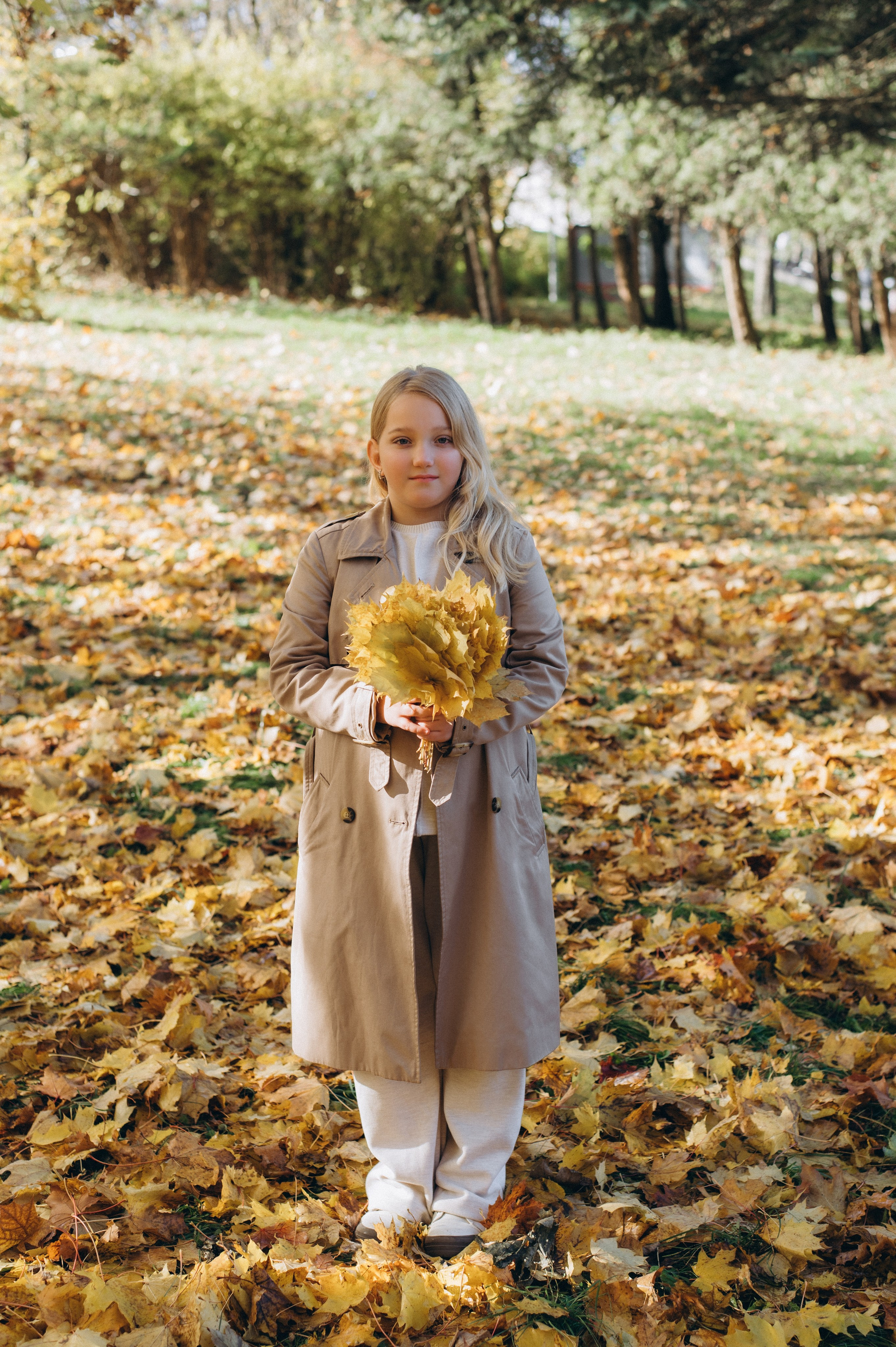 Осіння фотосесія 4 класу на віньєтки, випускні фотоальбоми Тернопіль, фотосесія випускників Тернопіль, шкільний випускний альбом Тернопіль. Сімейний, дитячий та індивідуальний фотограф в м. Тернопіль, м. Львів
