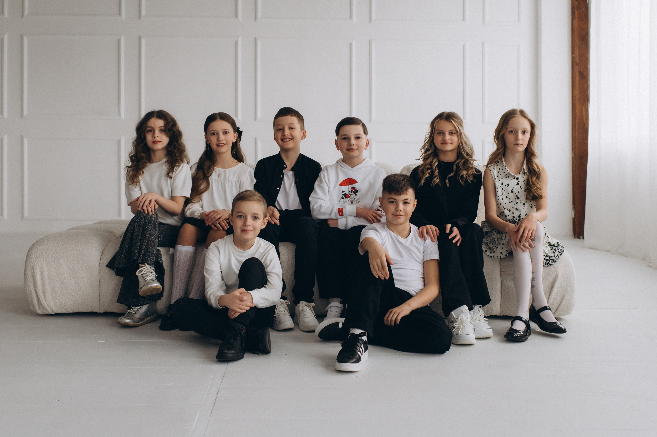 Шкільна фотосесія на віньєтки Тернопіль, шкільні альбоми, фотосесія випускників Тернопіль, випускний альбом, фотограф випускний Тернопіль. Сімейний, дитячий та індивідуальний фотограф в м. Тернопіль, м. Львів